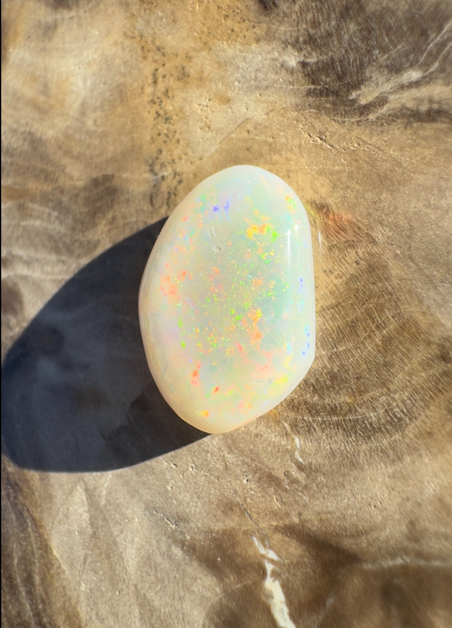 2.3ct Hand - Cut Solid Coober Pedy Opal