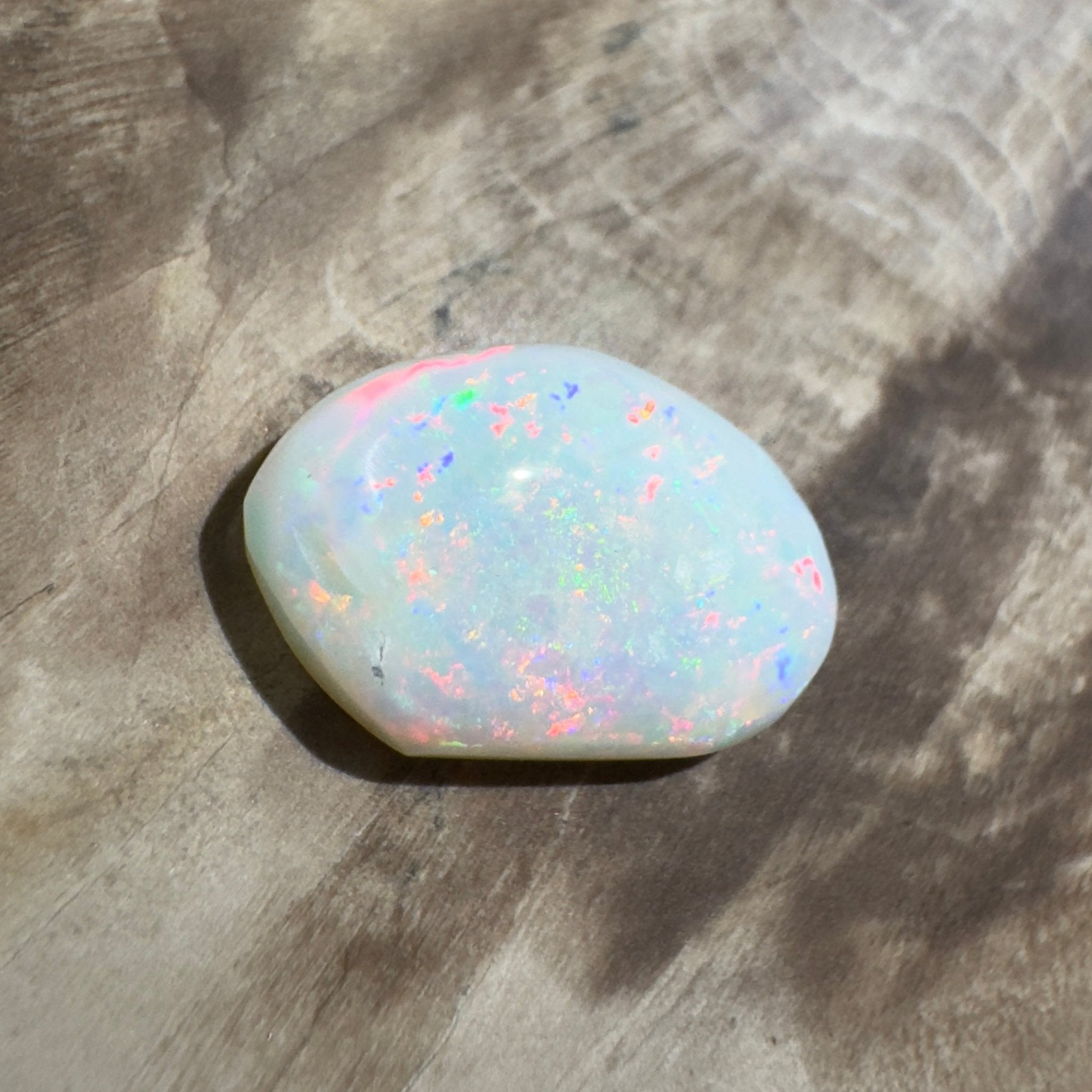 2.3ct Hand - Cut Solid Coober Pedy Opal