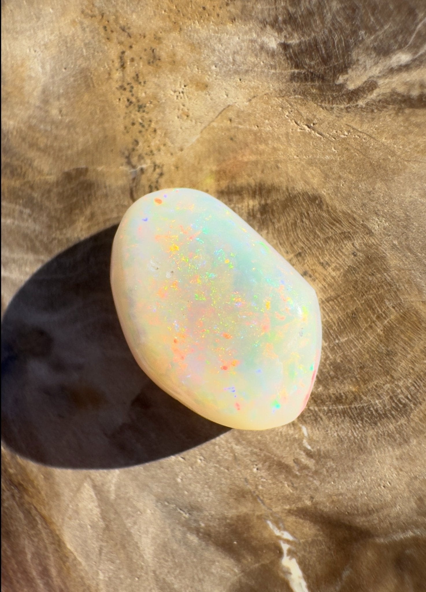 2.3ct Hand - Cut Solid Coober Pedy Opal