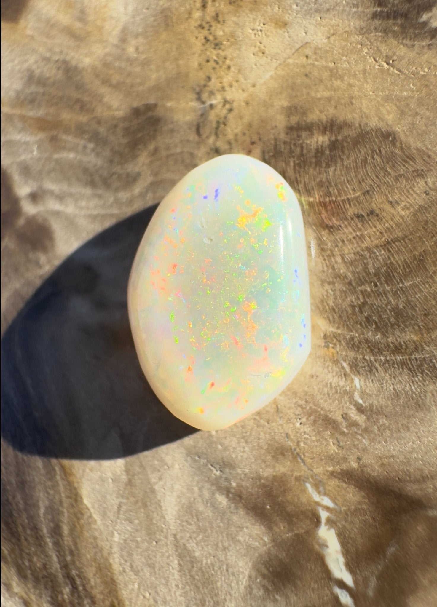 2.3ct Hand - Cut Solid Coober Pedy Opal