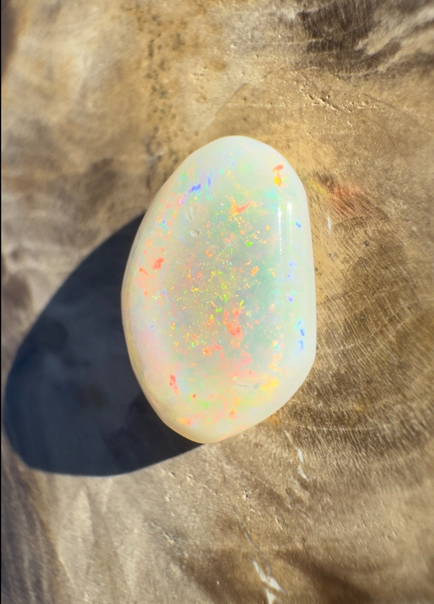 2.3ct Hand - Cut Solid Coober Pedy Opal
