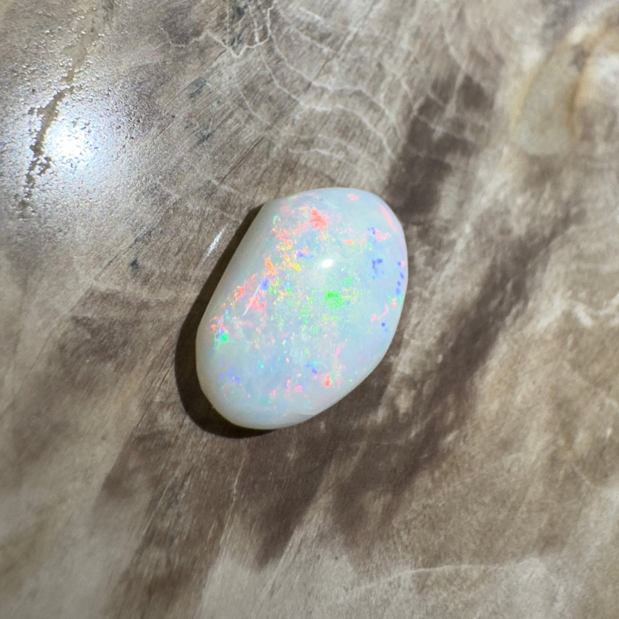 2.3ct Hand - Cut Solid Coober Pedy Opal