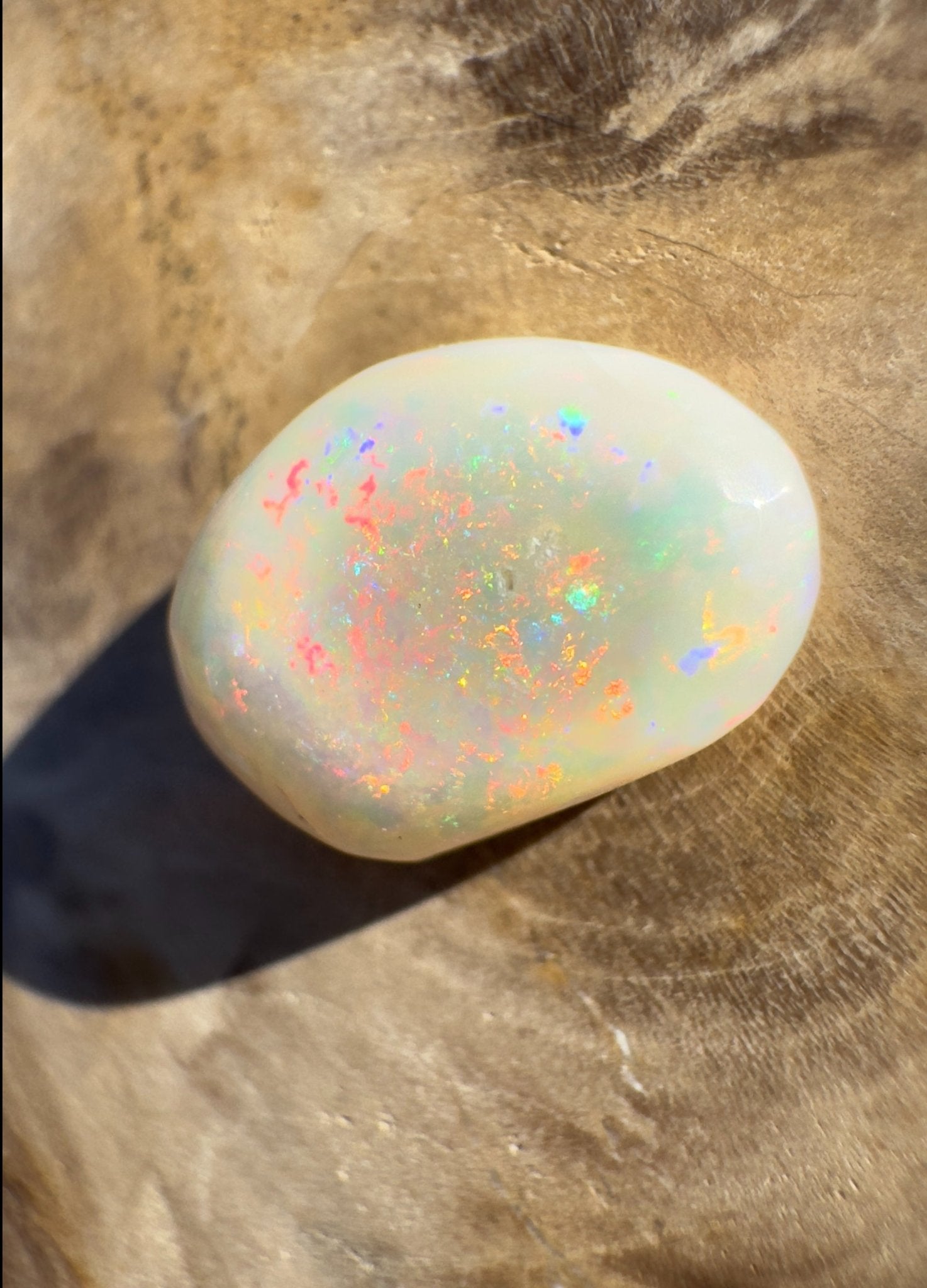 2.3ct Hand - Cut Solid Coober Pedy Opal