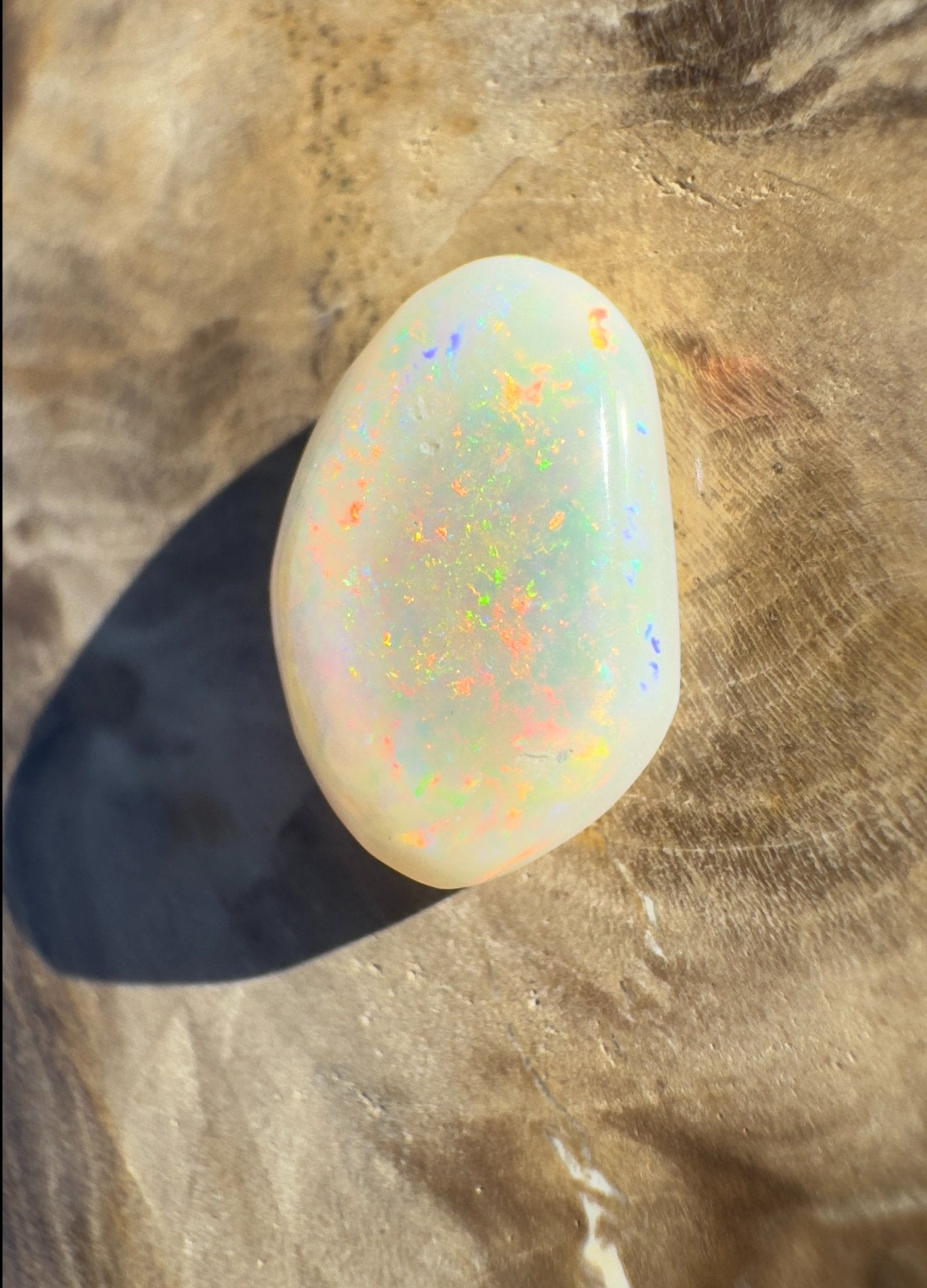 2.3ct Hand - Cut Solid Coober Pedy Opal