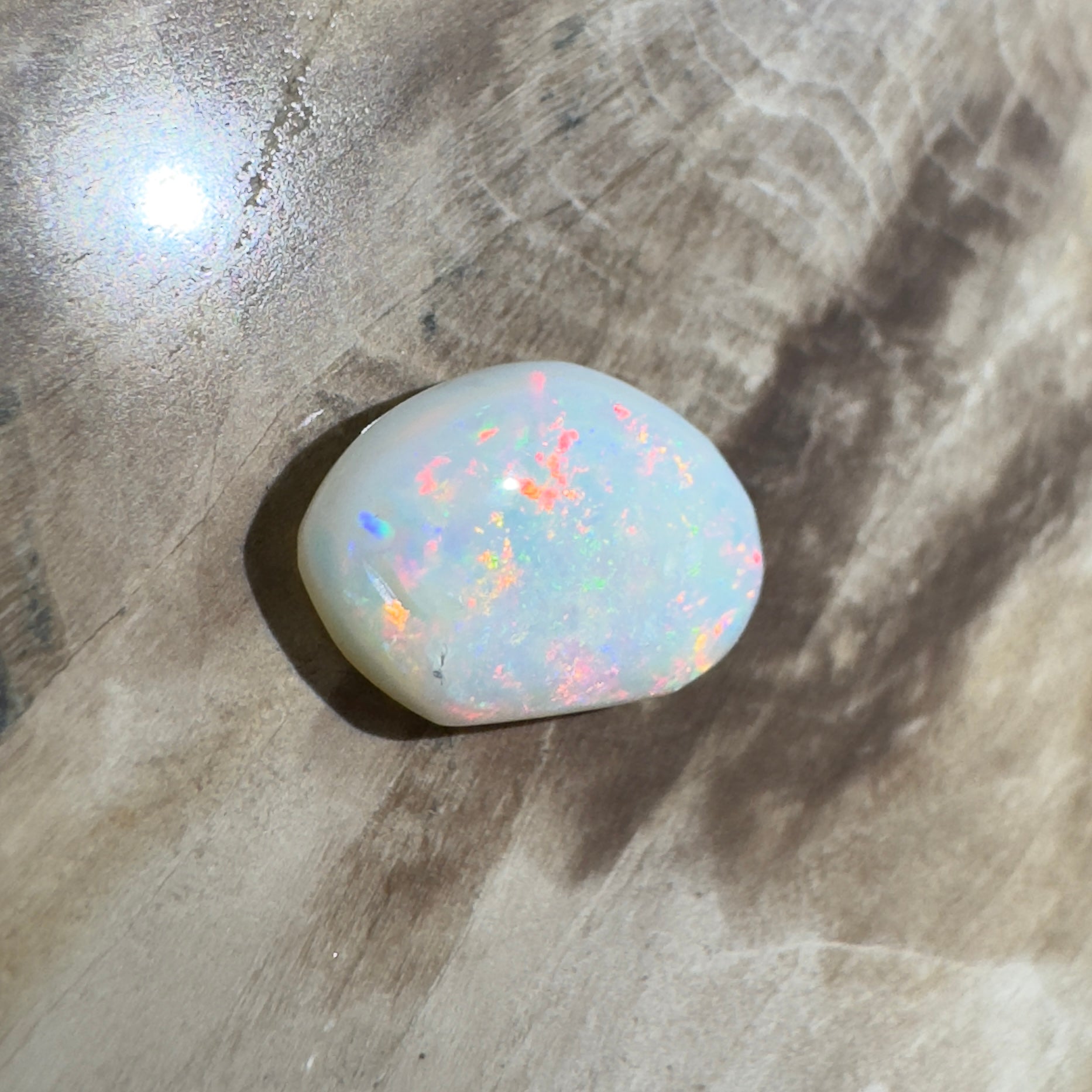 2.3ct Hand - Cut Solid Coober Pedy Opal