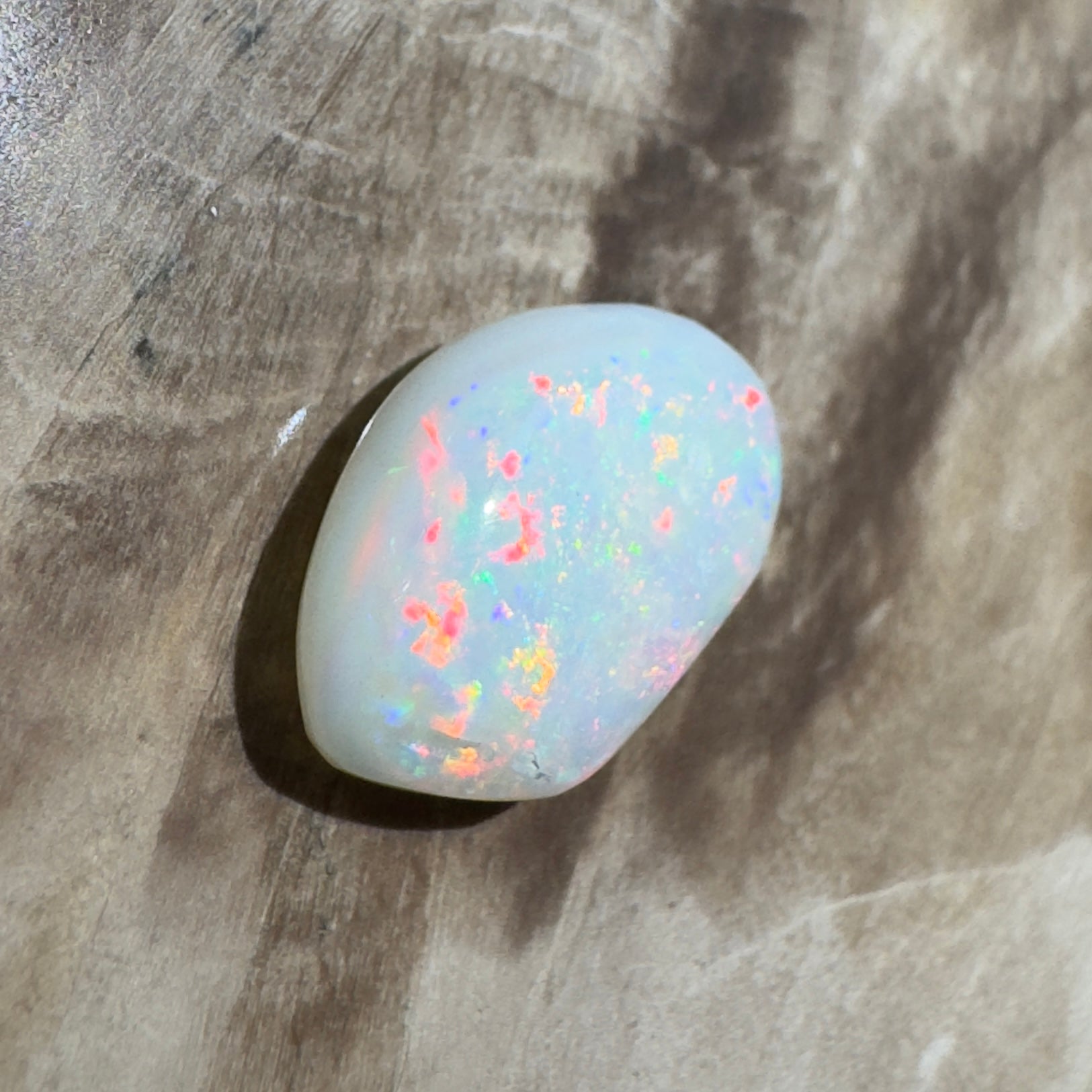 2.3ct Hand - Cut Solid Coober Pedy Opal