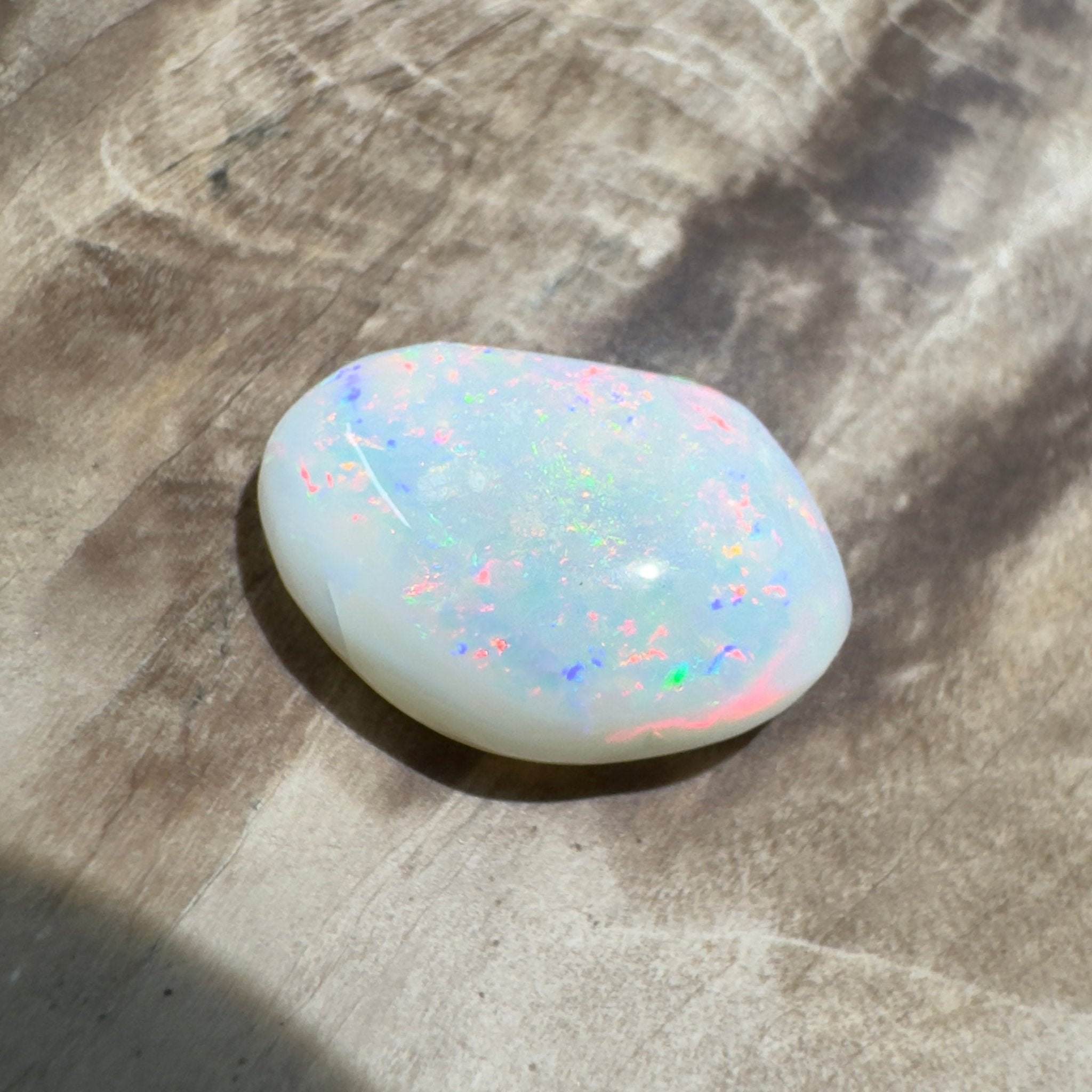 2.3ct Hand - Cut Solid Coober Pedy Opal