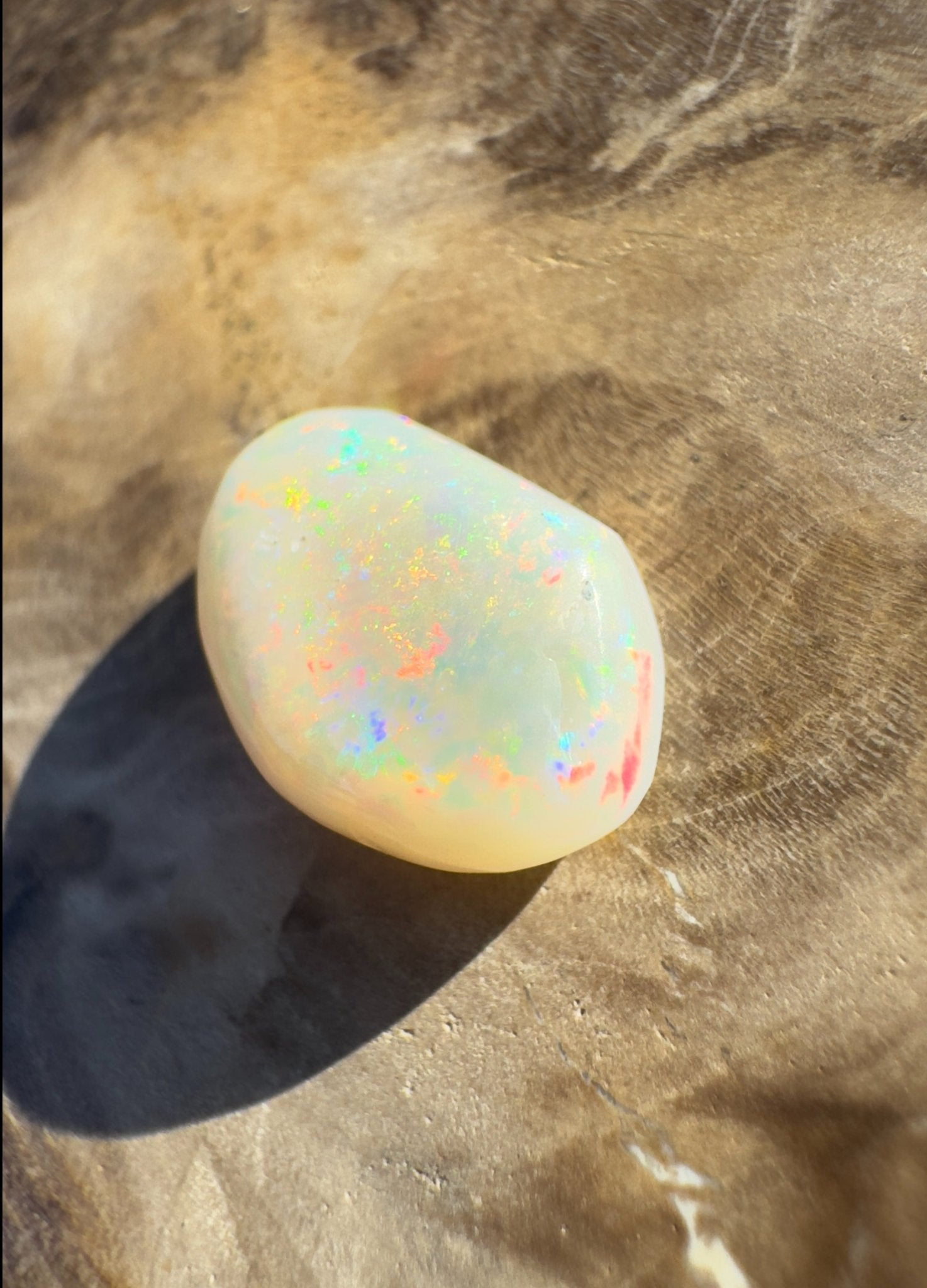 2.3ct Hand - Cut Solid Coober Pedy Opal