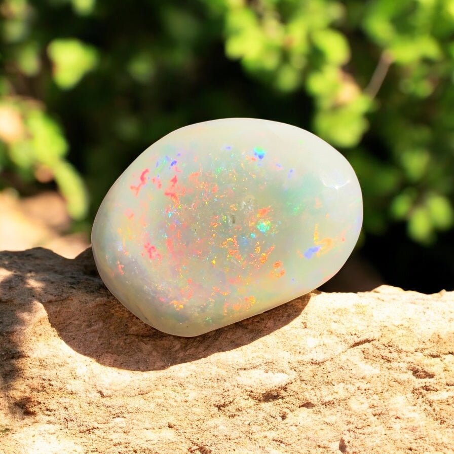 2.3ct Hand - Cut Solid Coober Pedy Opal