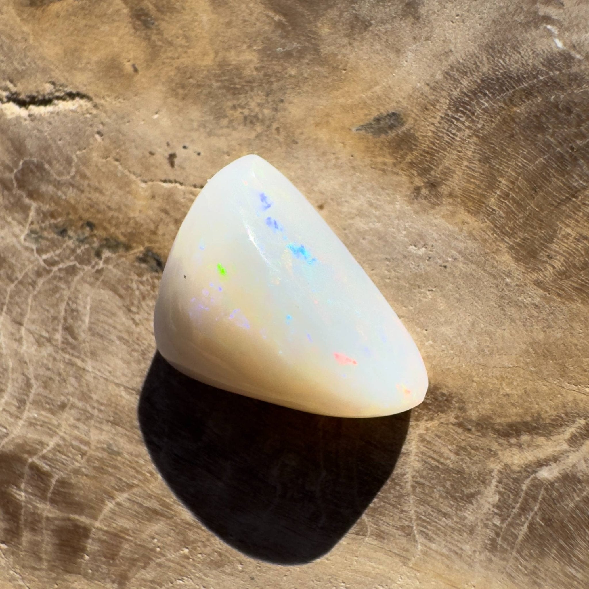 2.4ct Hand - cut Solid Coober Pedy Opal