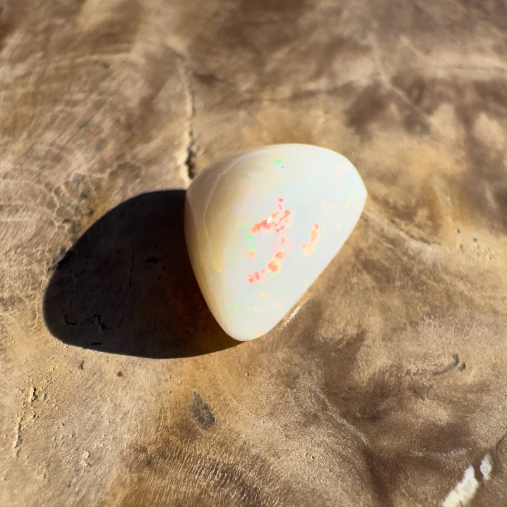 2.4ct Hand - cut Solid Coober Pedy Opal