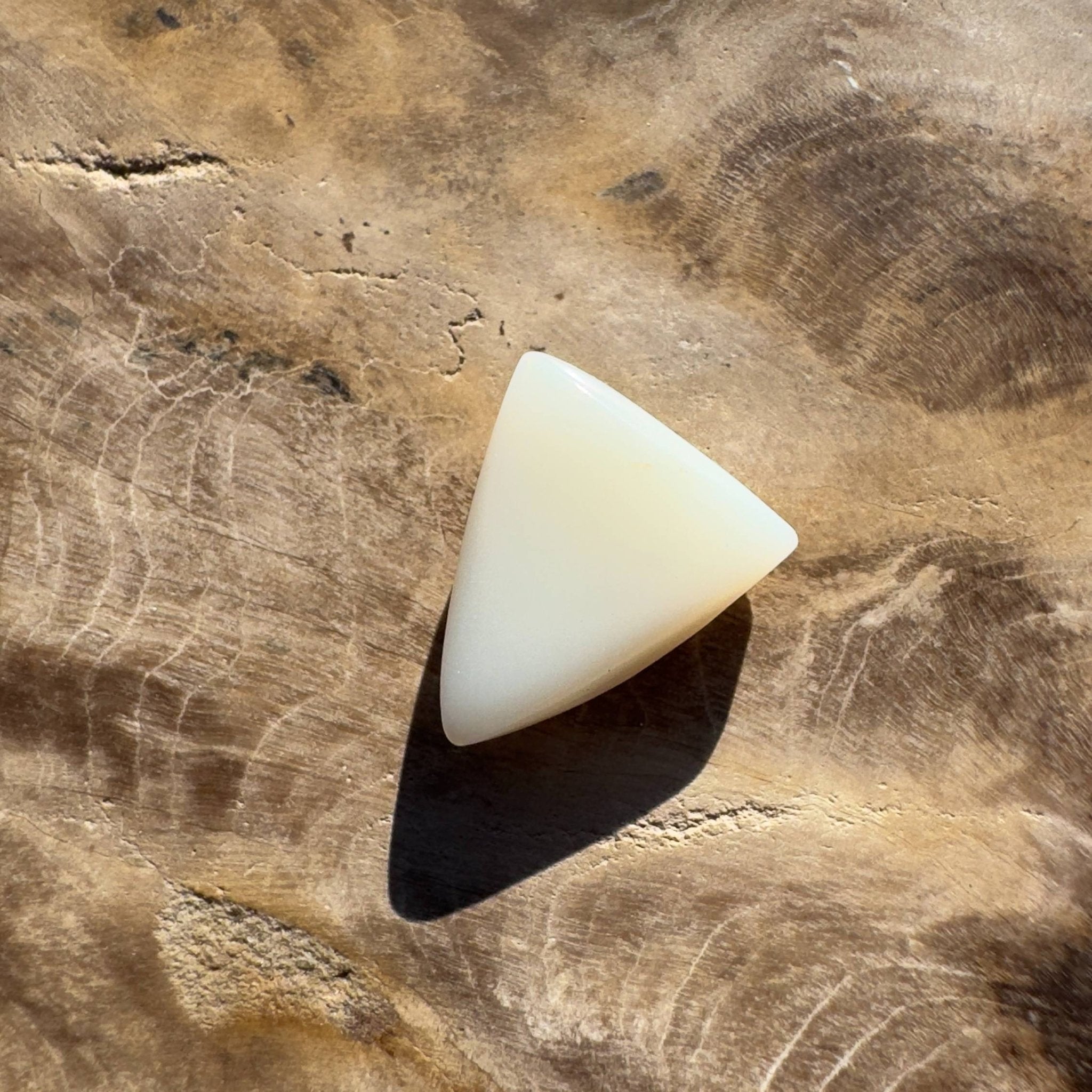 2.4ct Hand - cut Solid Coober Pedy Opal
