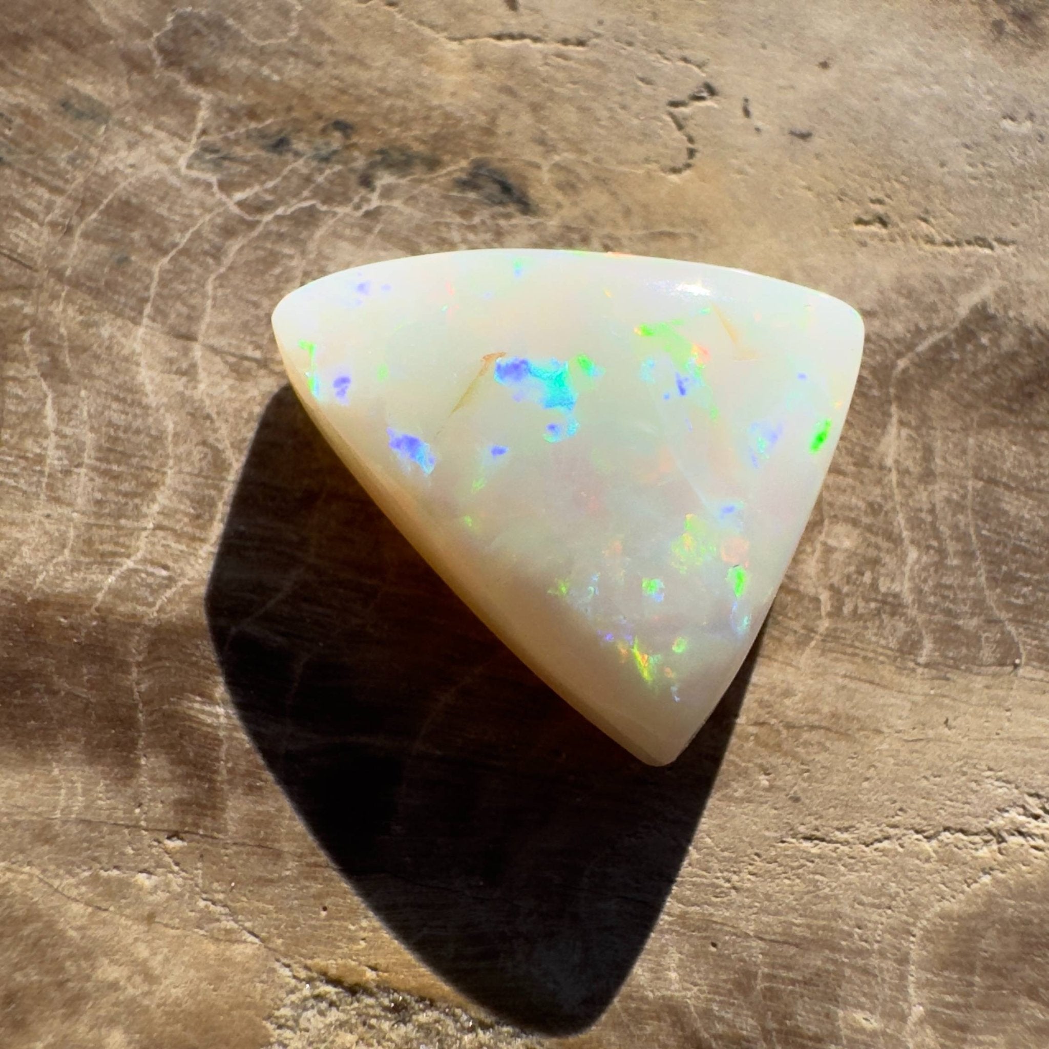 2.4ct Hand - cut Solid Coober Pedy Opal