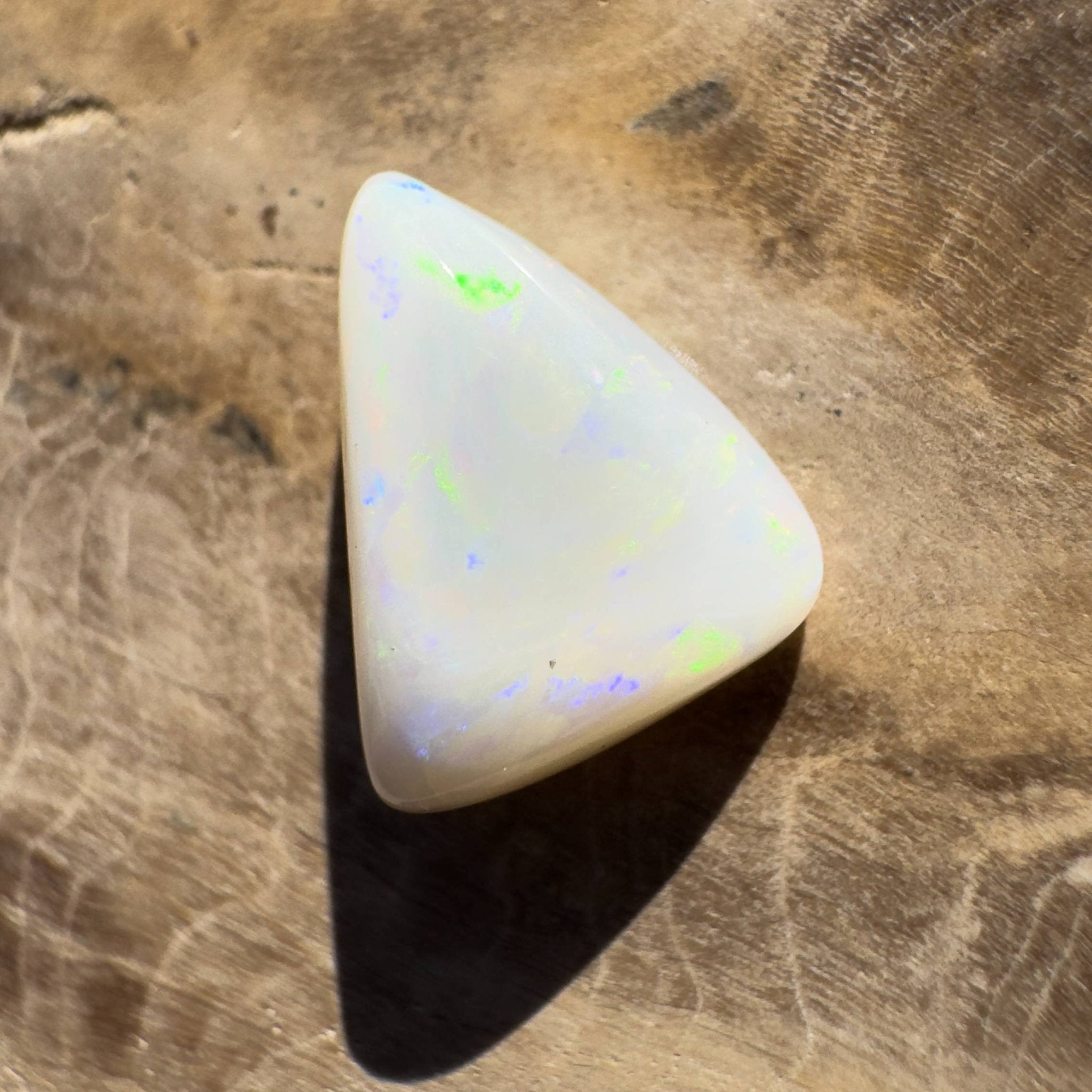 2.4ct Hand - cut Solid Coober Pedy Opal