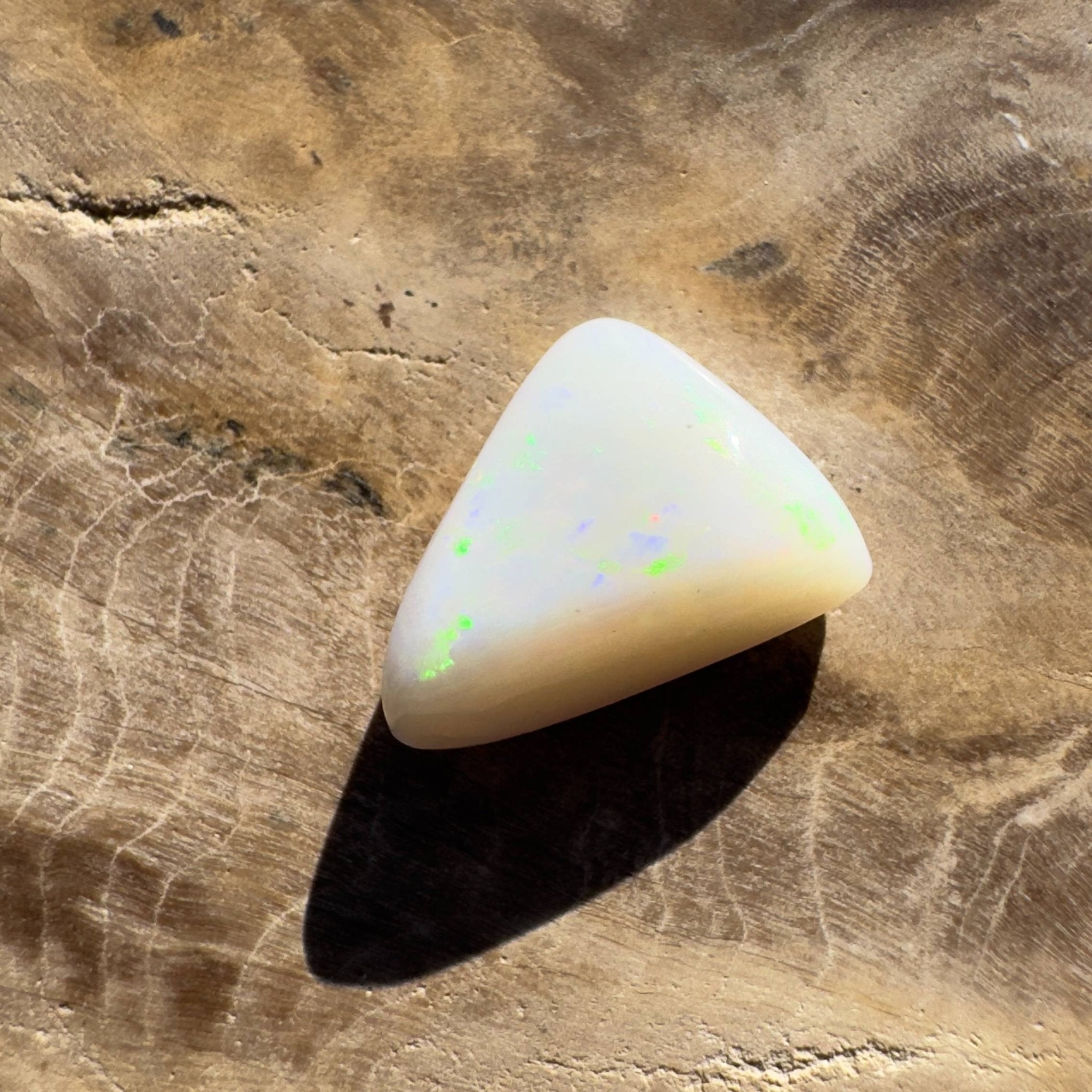 2.4ct Hand - cut Solid Coober Pedy Opal