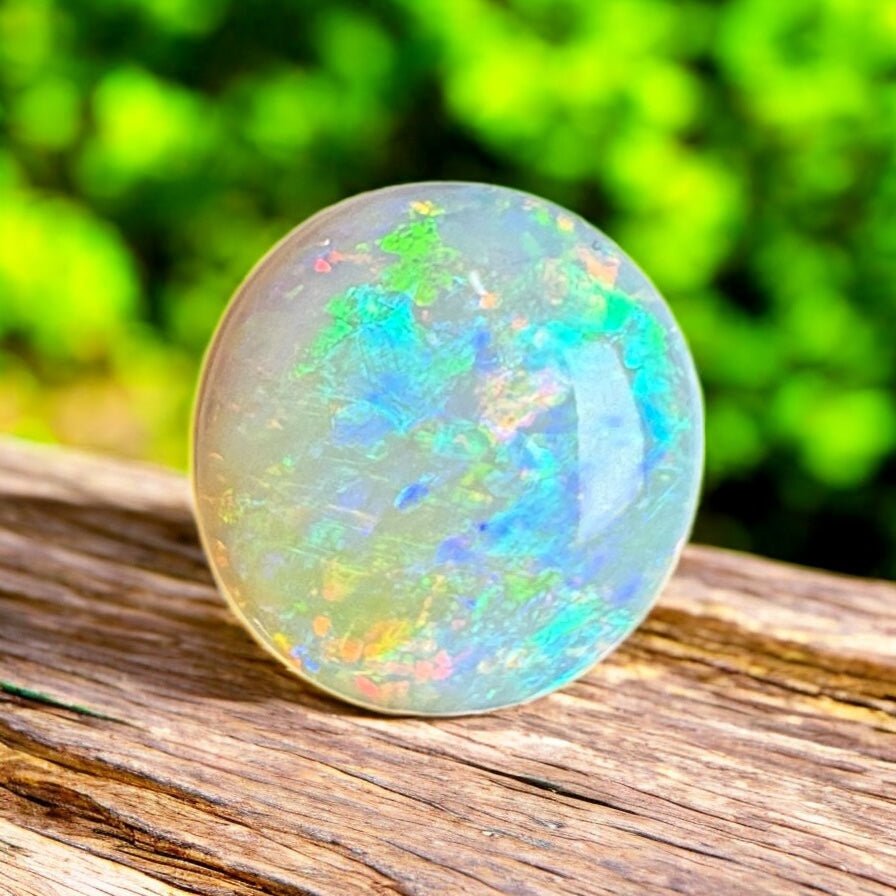 2.5ct Hand - Cut Solid Coober Pedy Opal