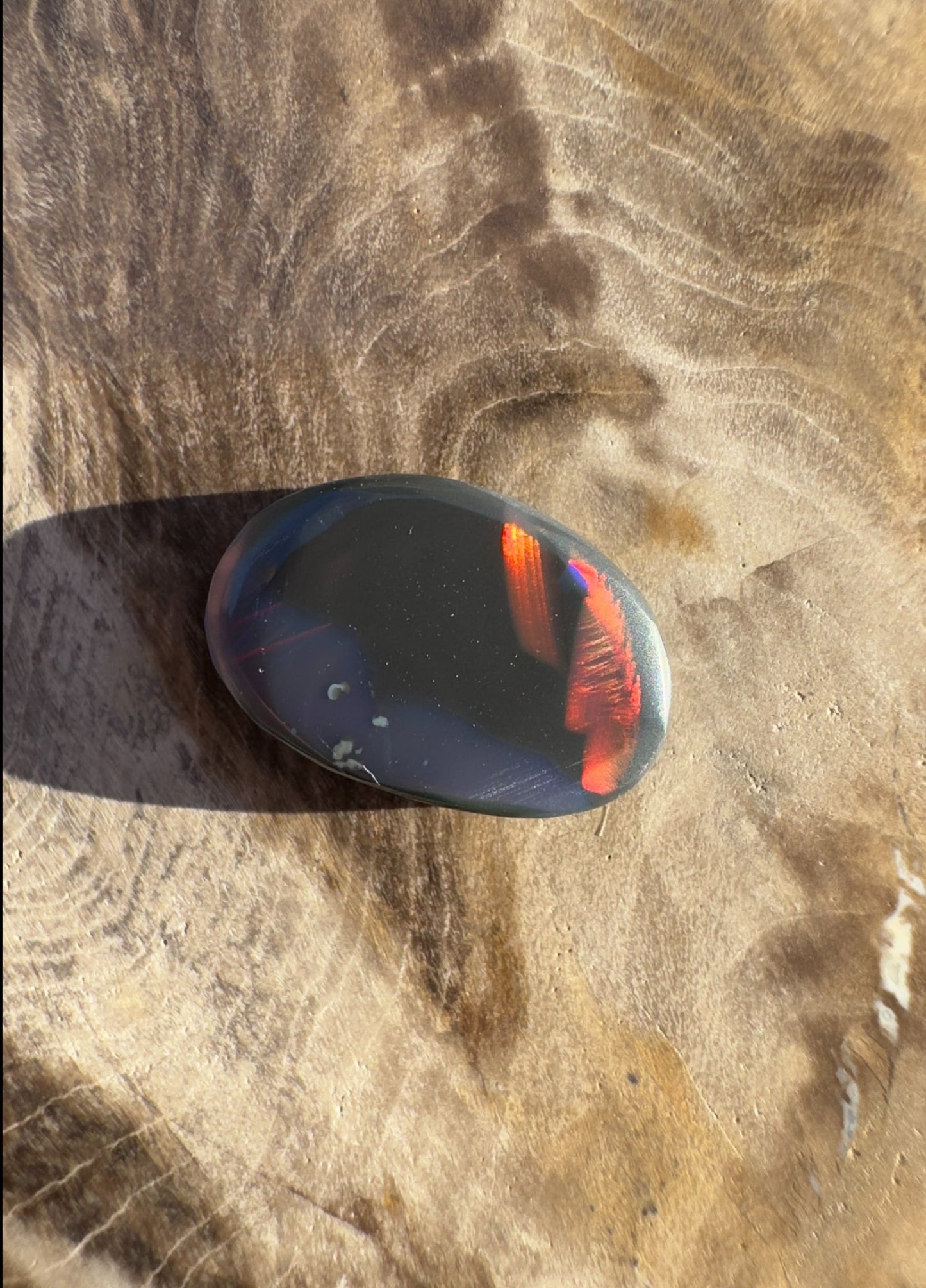 2.6ct Hand - cut Solid Lightning Ridge Black Opal