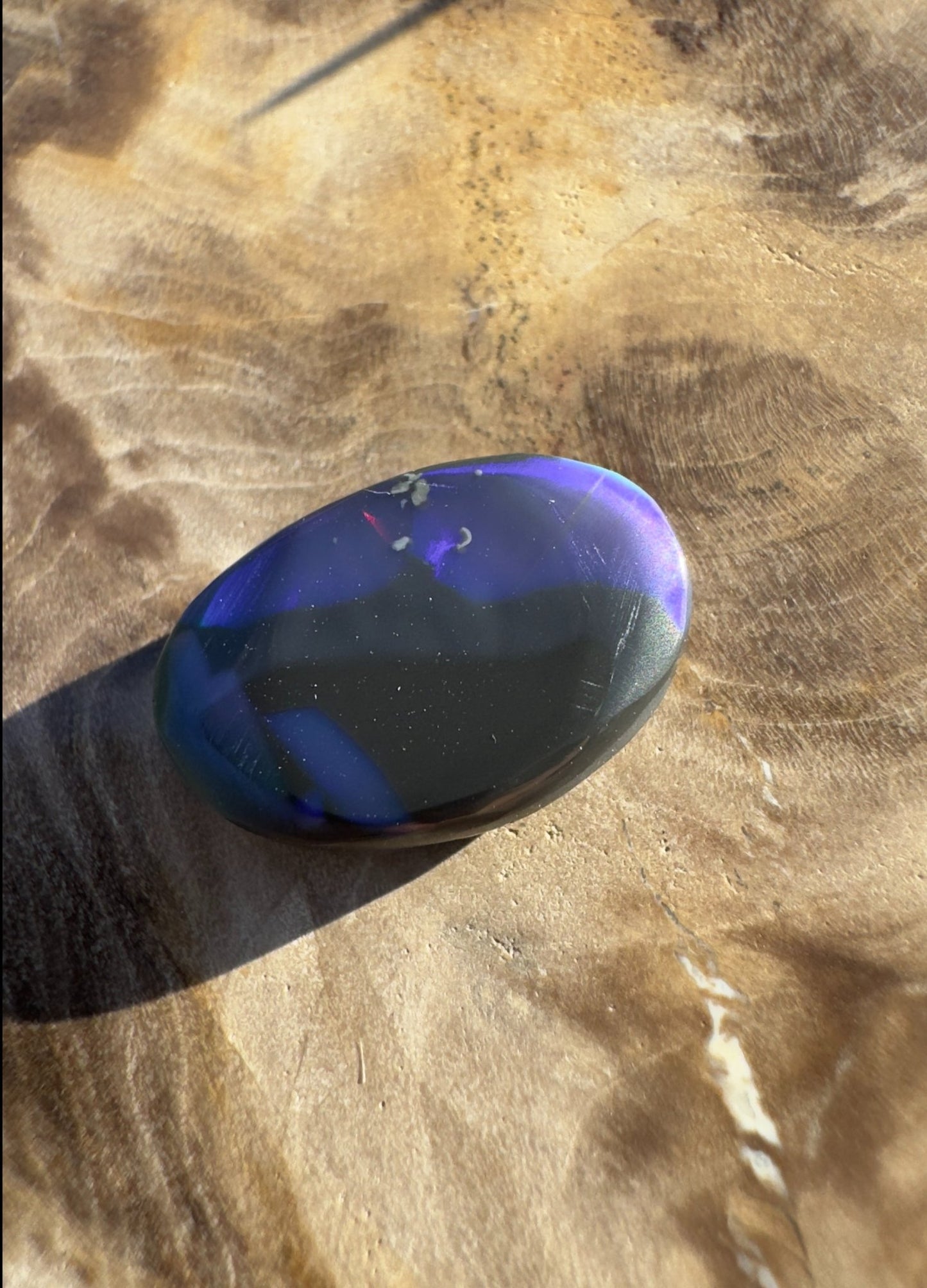 2.6ct Hand - cut Solid Lightning Ridge Black Opal