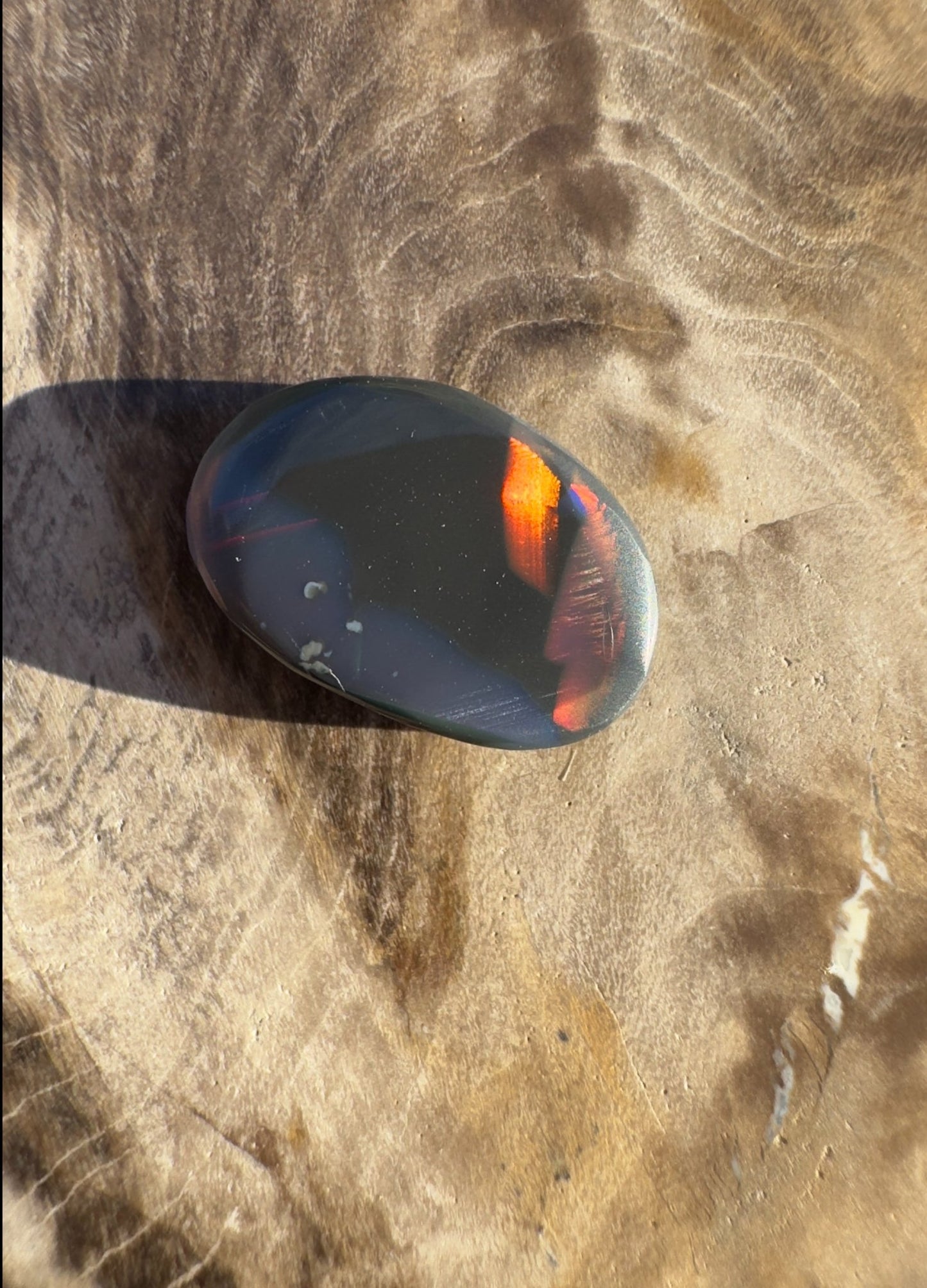 2.6ct Hand - cut Solid Lightning Ridge Black Opal