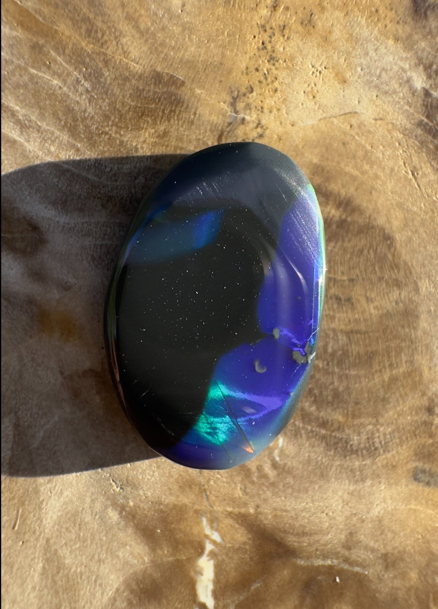 2.6ct Hand - cut Solid Lightning Ridge Black Opal
