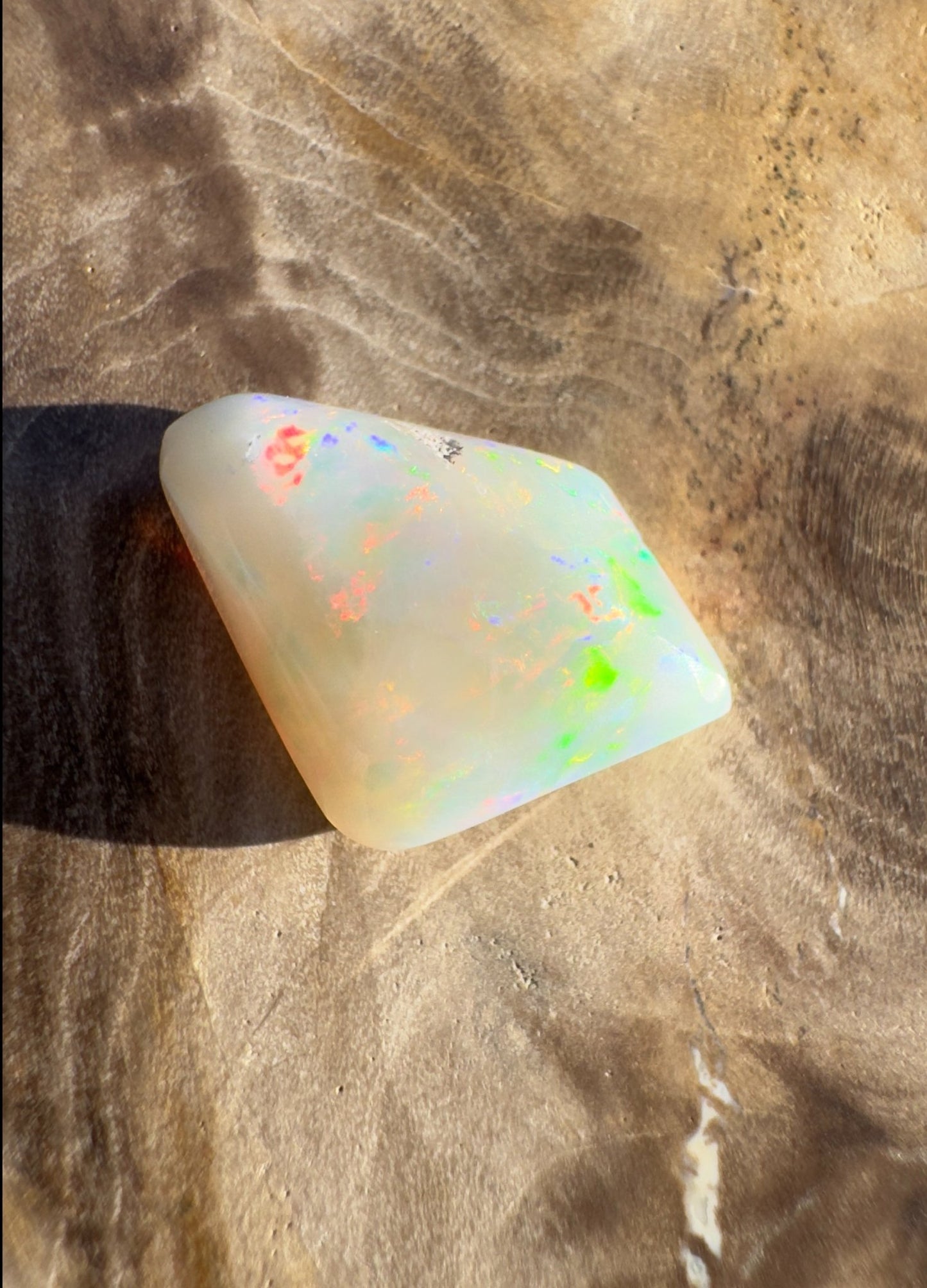 2.6ct Hand - Cut Solid Lightning Ridge Opal