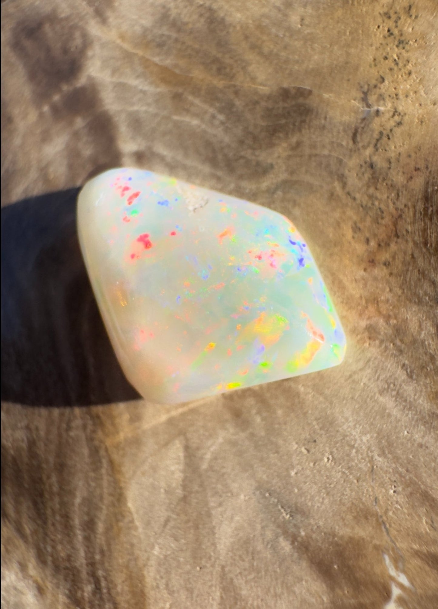 2.6ct Hand - Cut Solid Lightning Ridge Opal