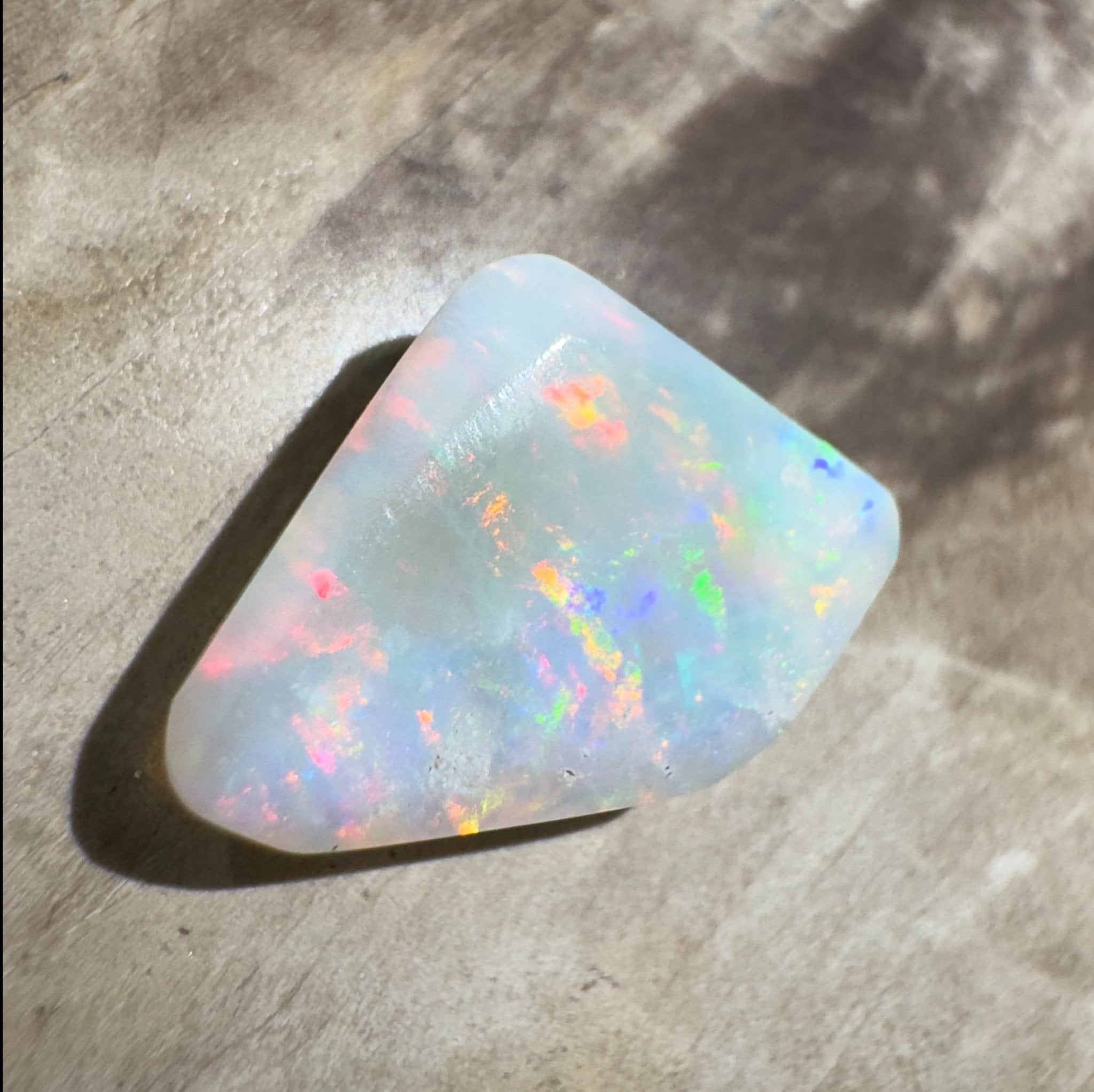 2.6ct Hand - Cut Solid Lightning Ridge Opal