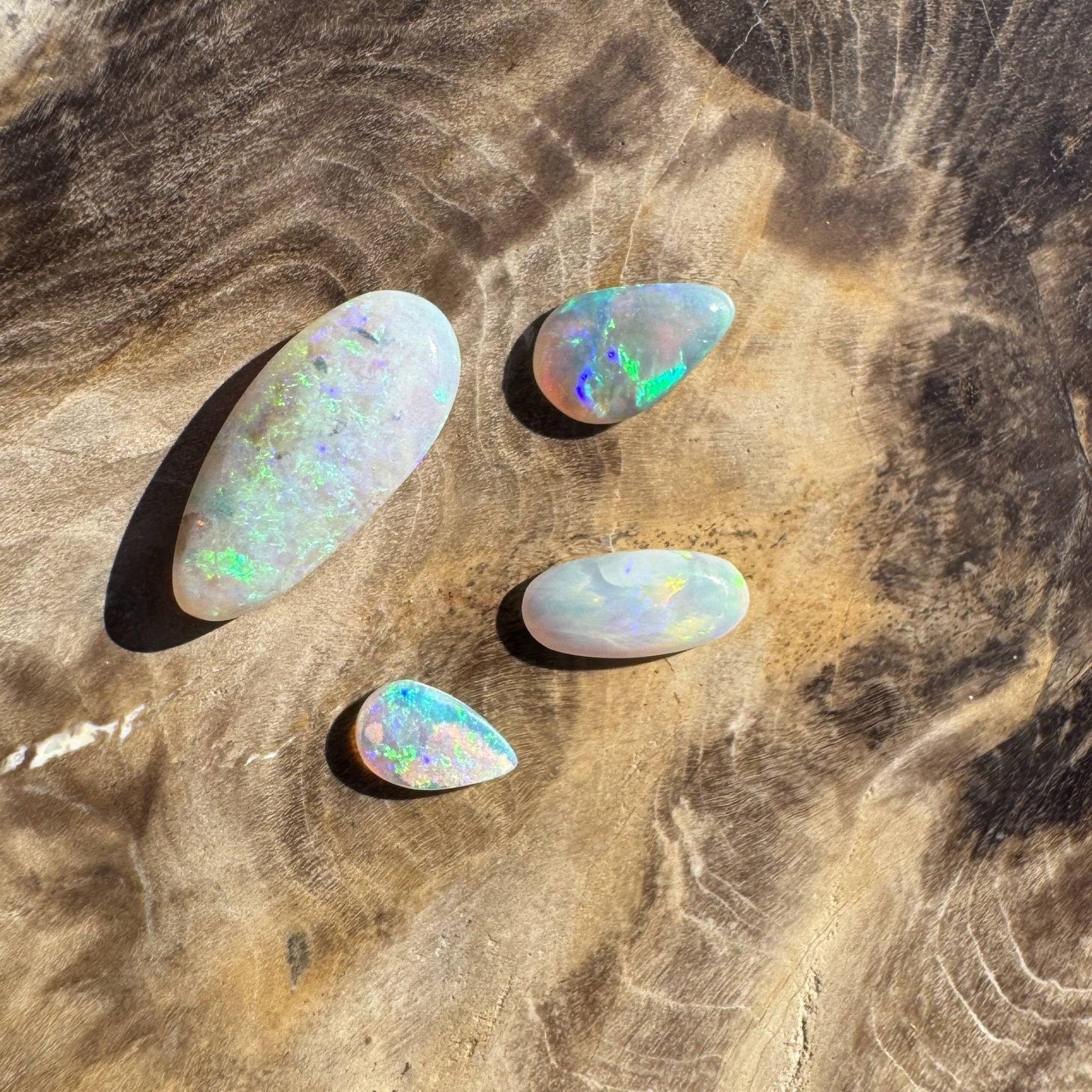 2.7ct Coober Pedy Opal Parcel