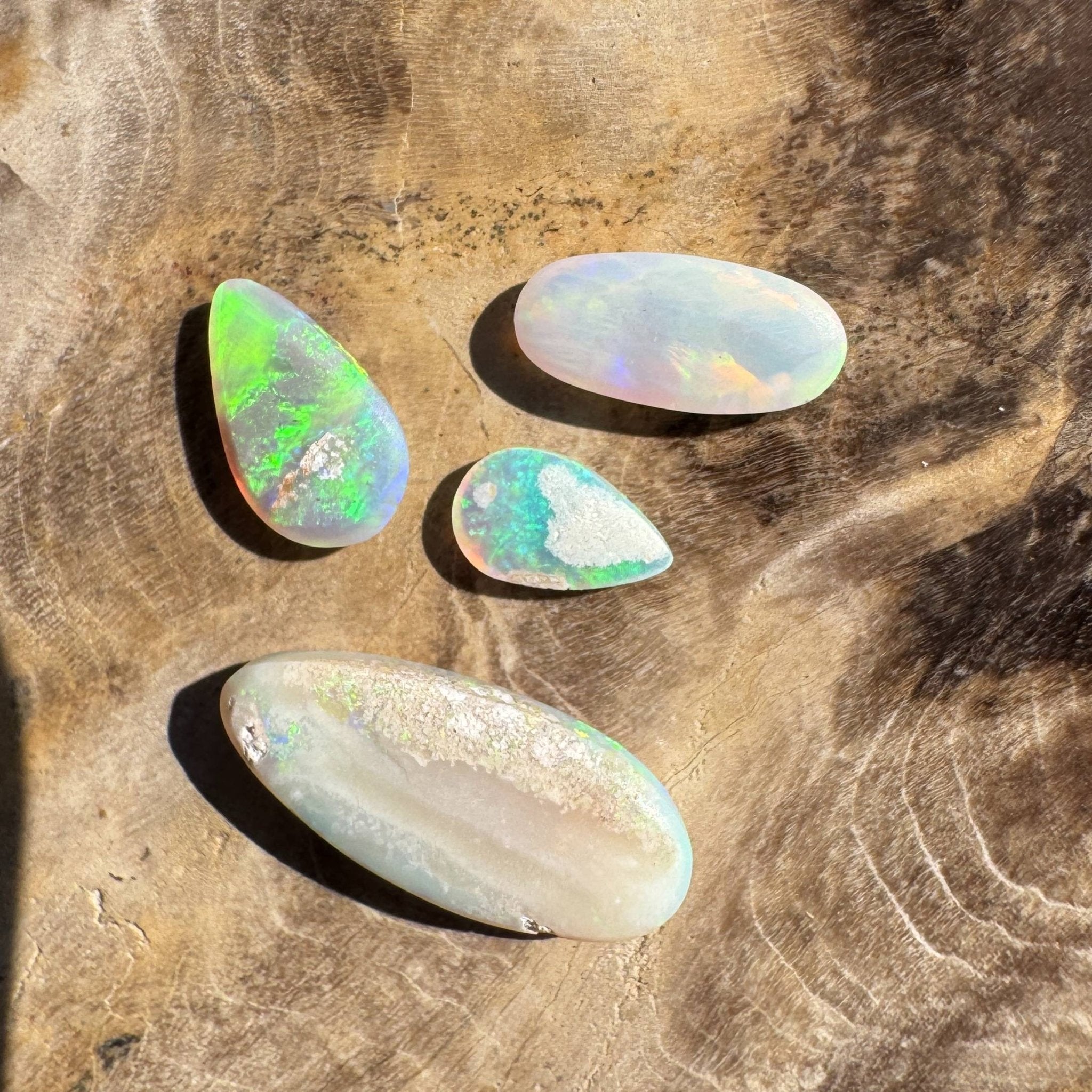 2.7ct Coober Pedy Opal Parcel