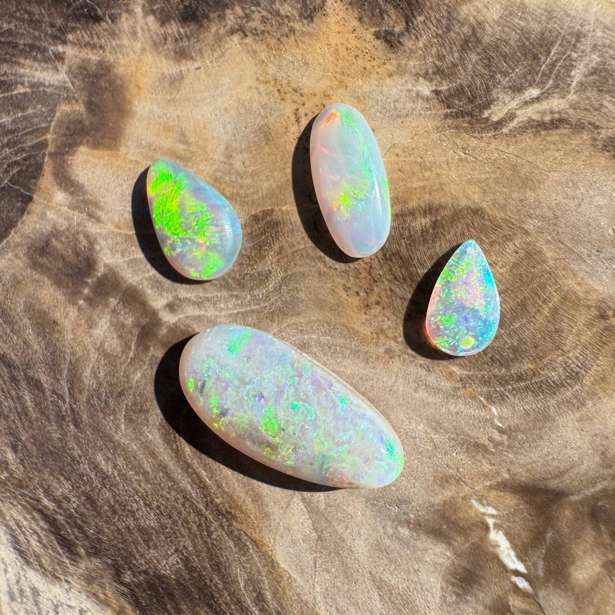2.7ct Coober Pedy Opal Parcel