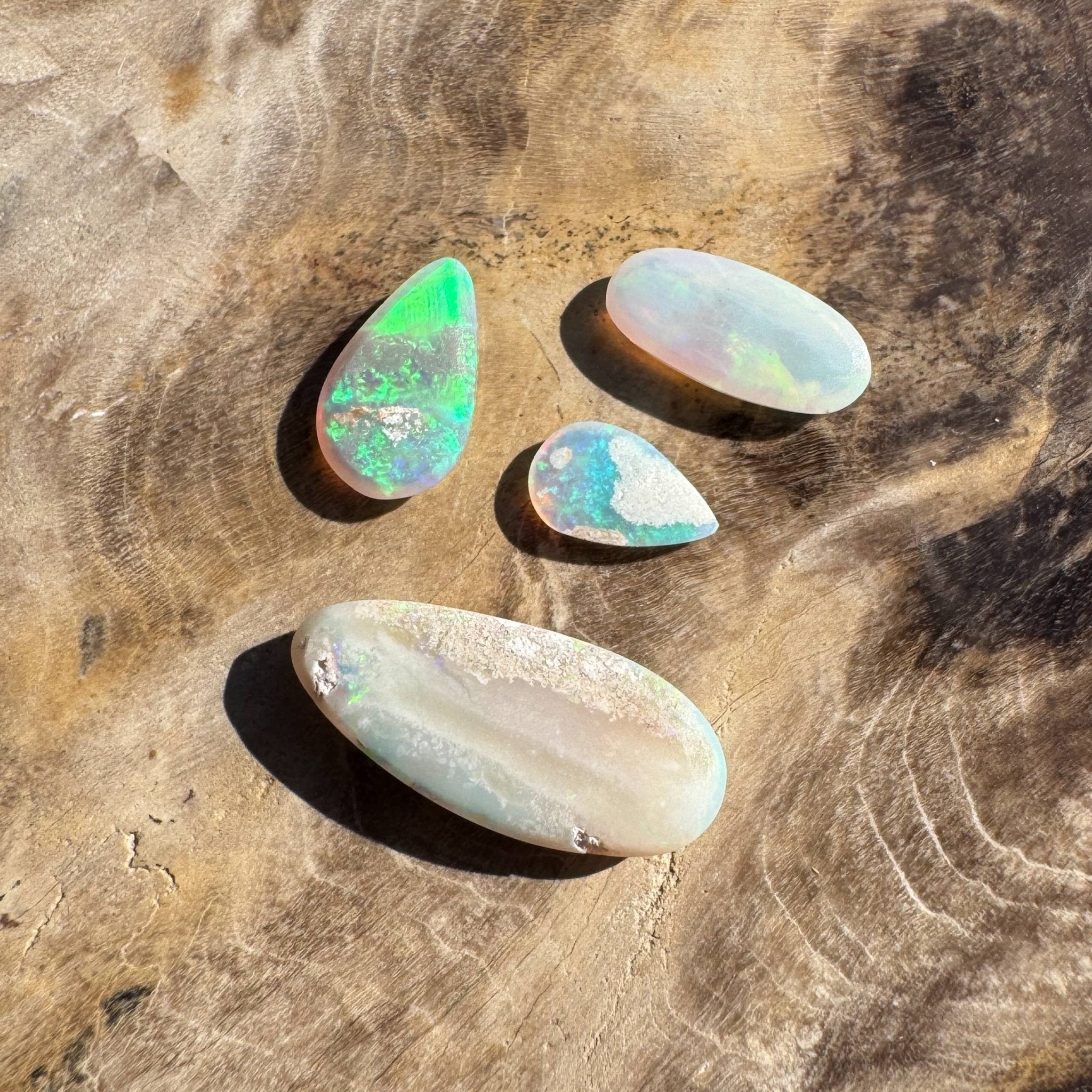 2.7ct Coober Pedy Opal Parcel