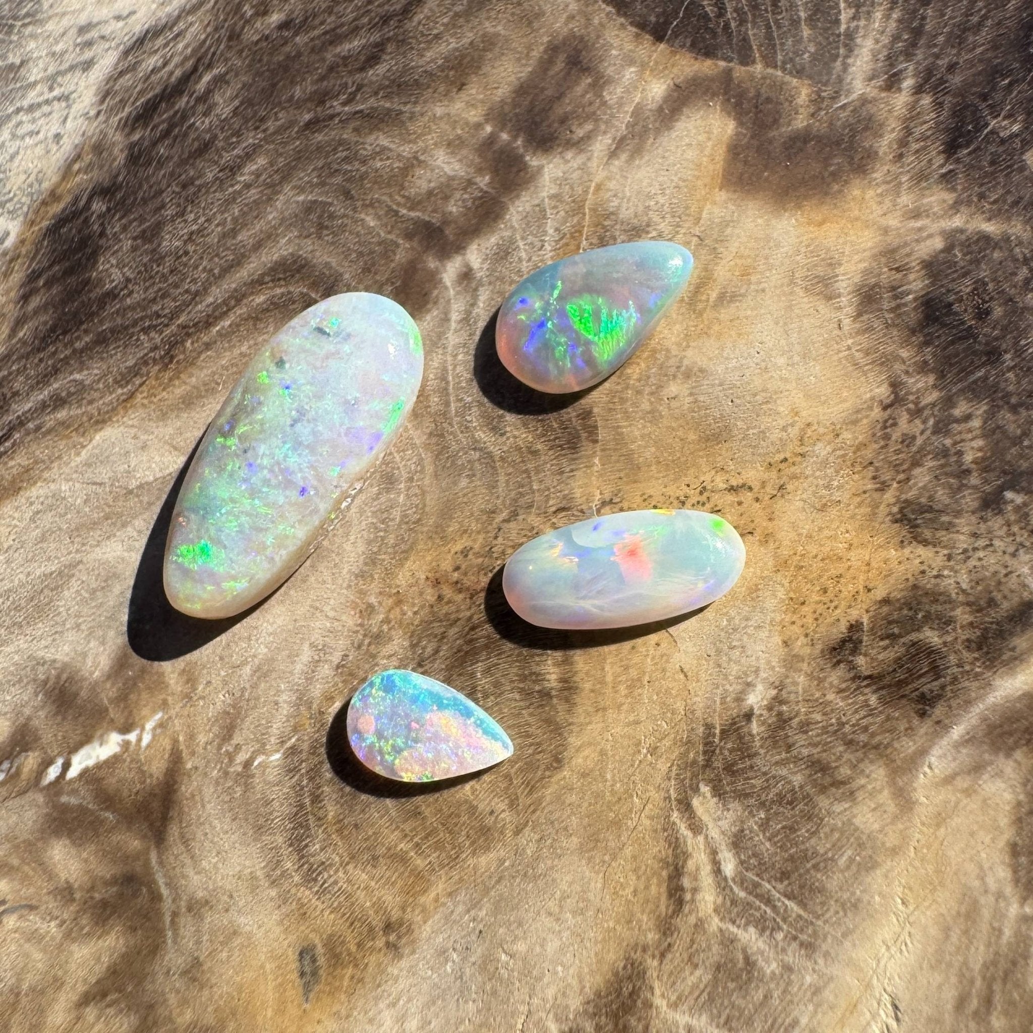 2.7ct Coober Pedy Opal Parcel