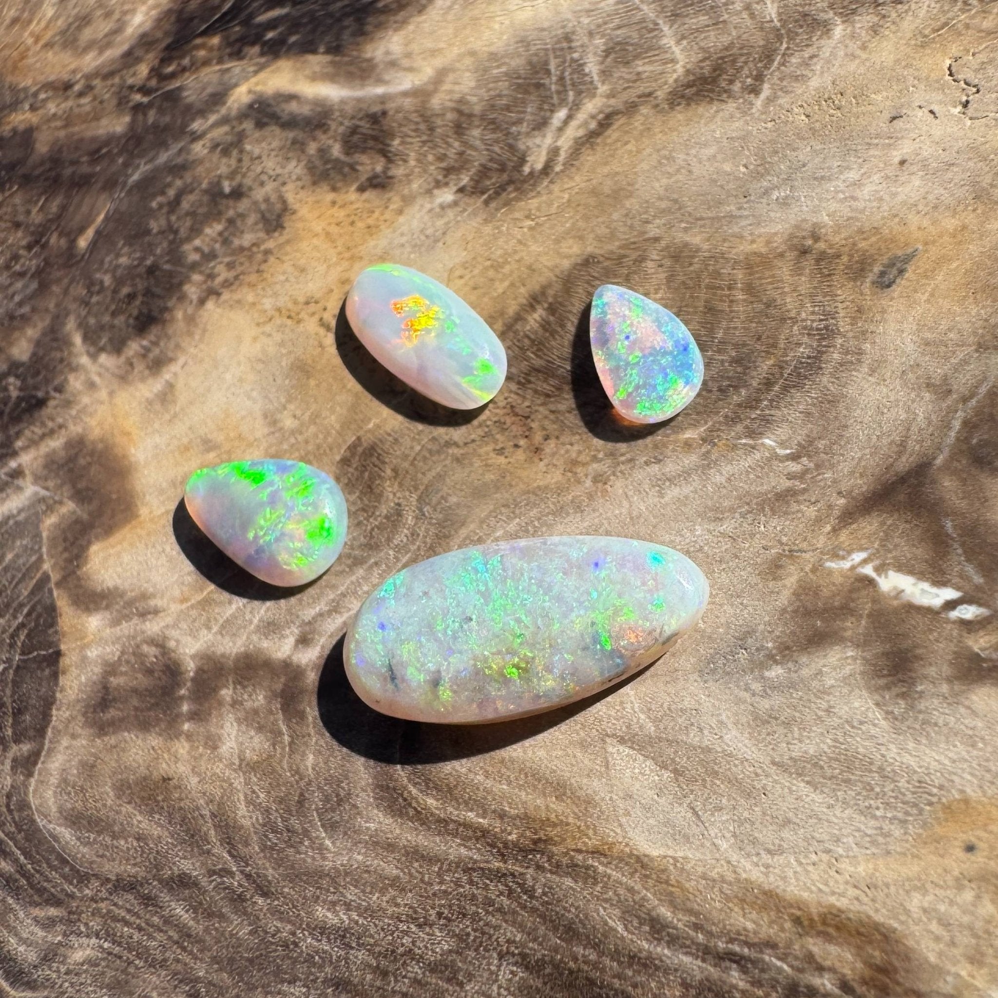 2.7ct Coober Pedy Opal Parcel