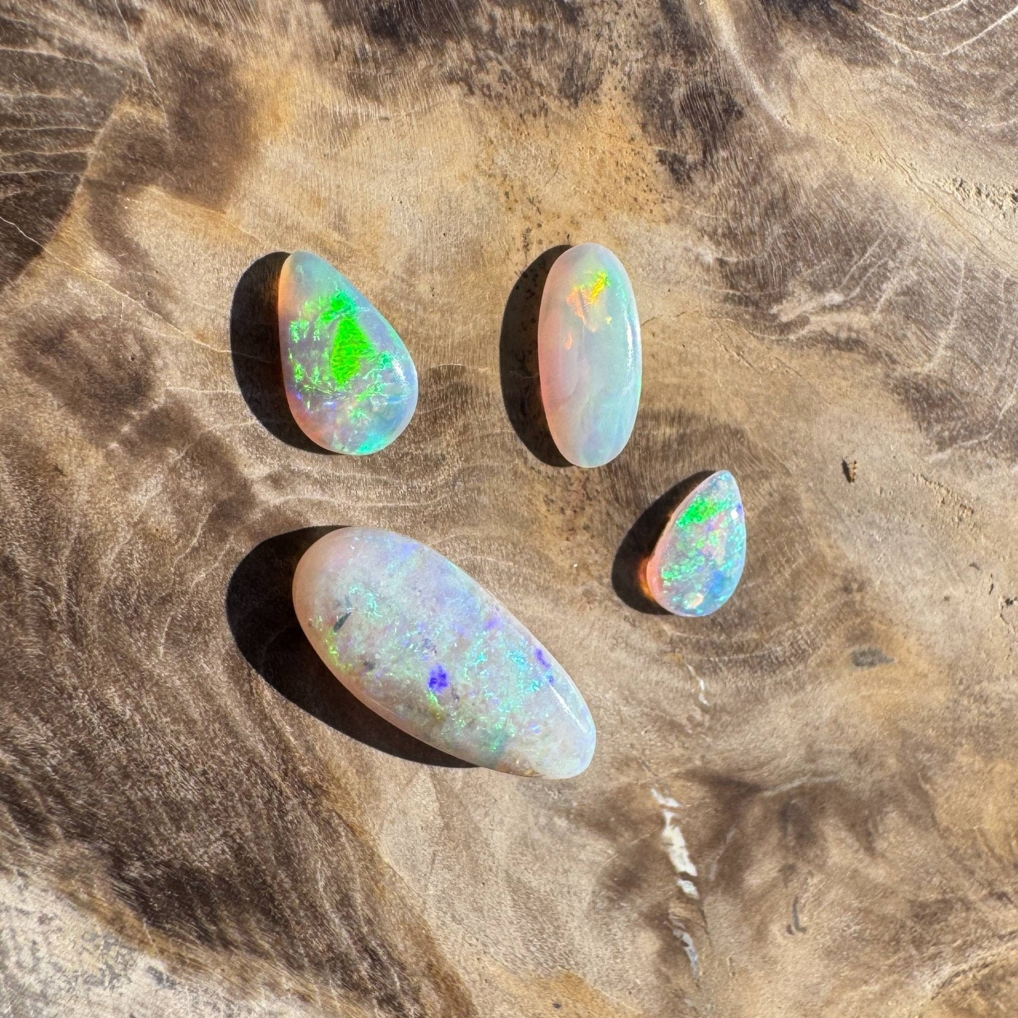 2.7ct Coober Pedy Opal Parcel