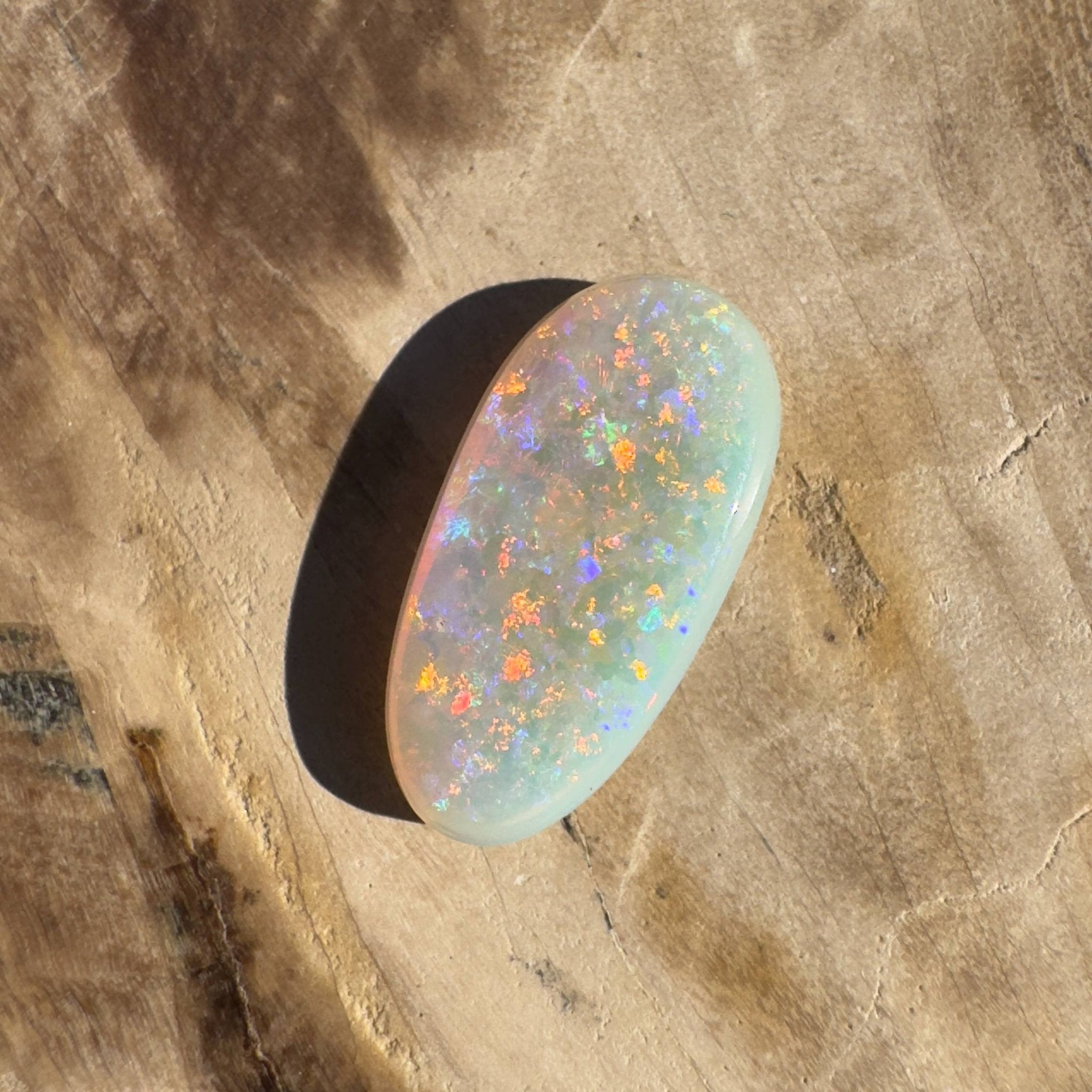 2.7CT Hand - cut Solid Australian Coober Pedy Opal