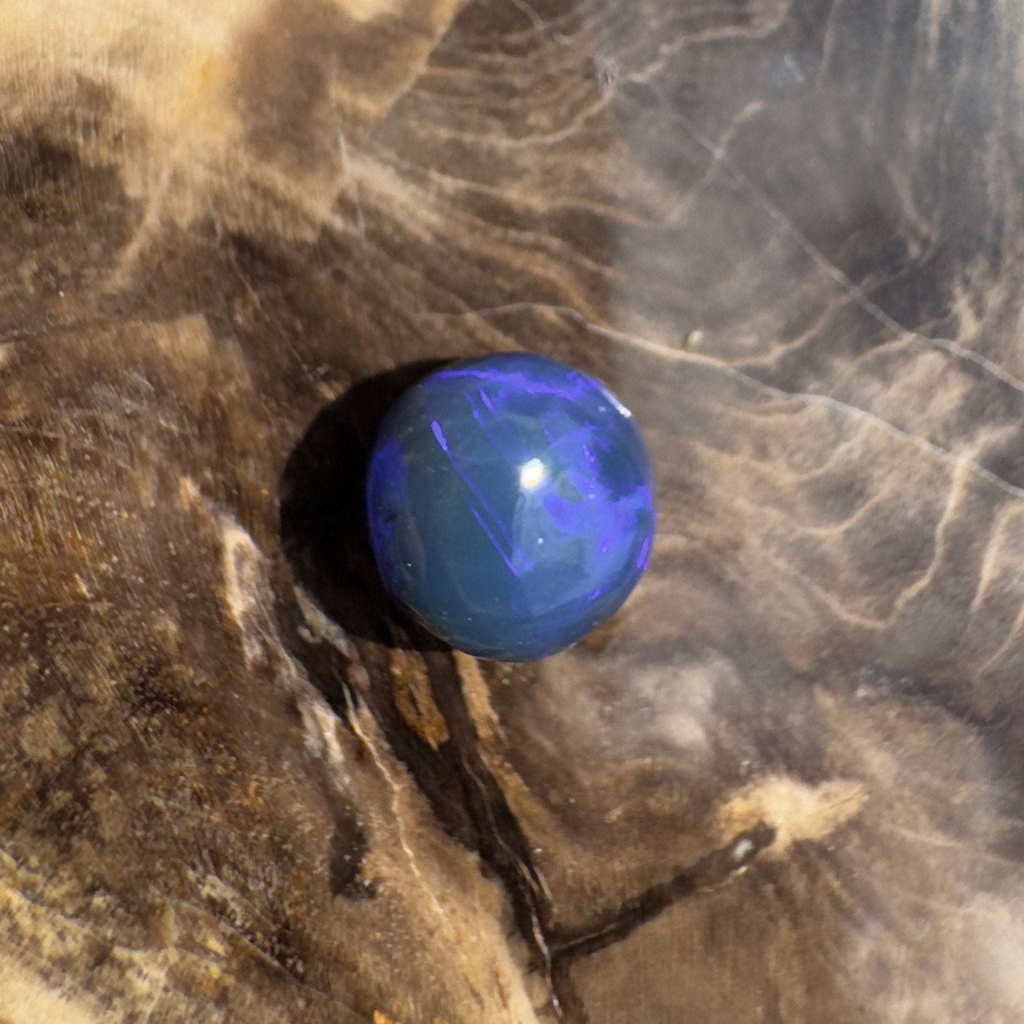 2.7ct Hand - cut Solid Lightning Ridge Semi Black Opal