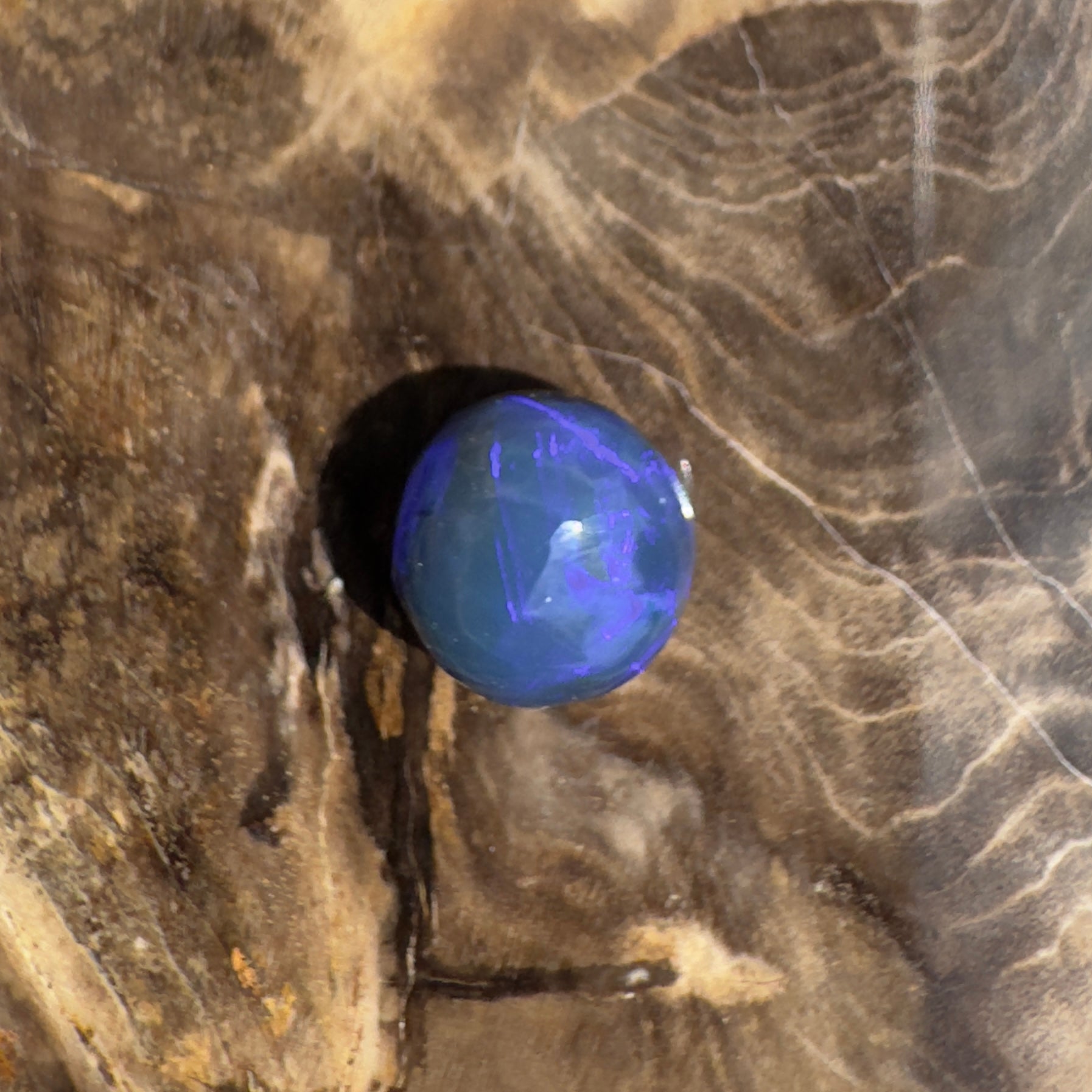 2.7ct Hand - cut Solid Lightning Ridge Semi Black Opal