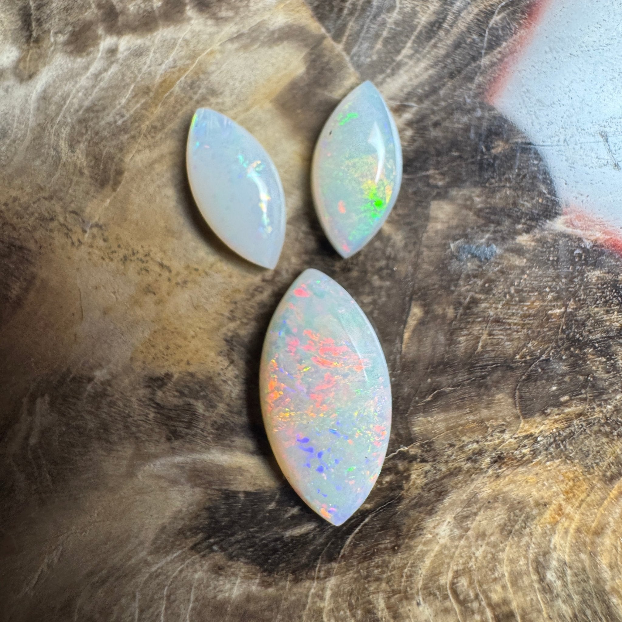 2.8ct Hand - cut Solid Coober Pedy Opal Parcel