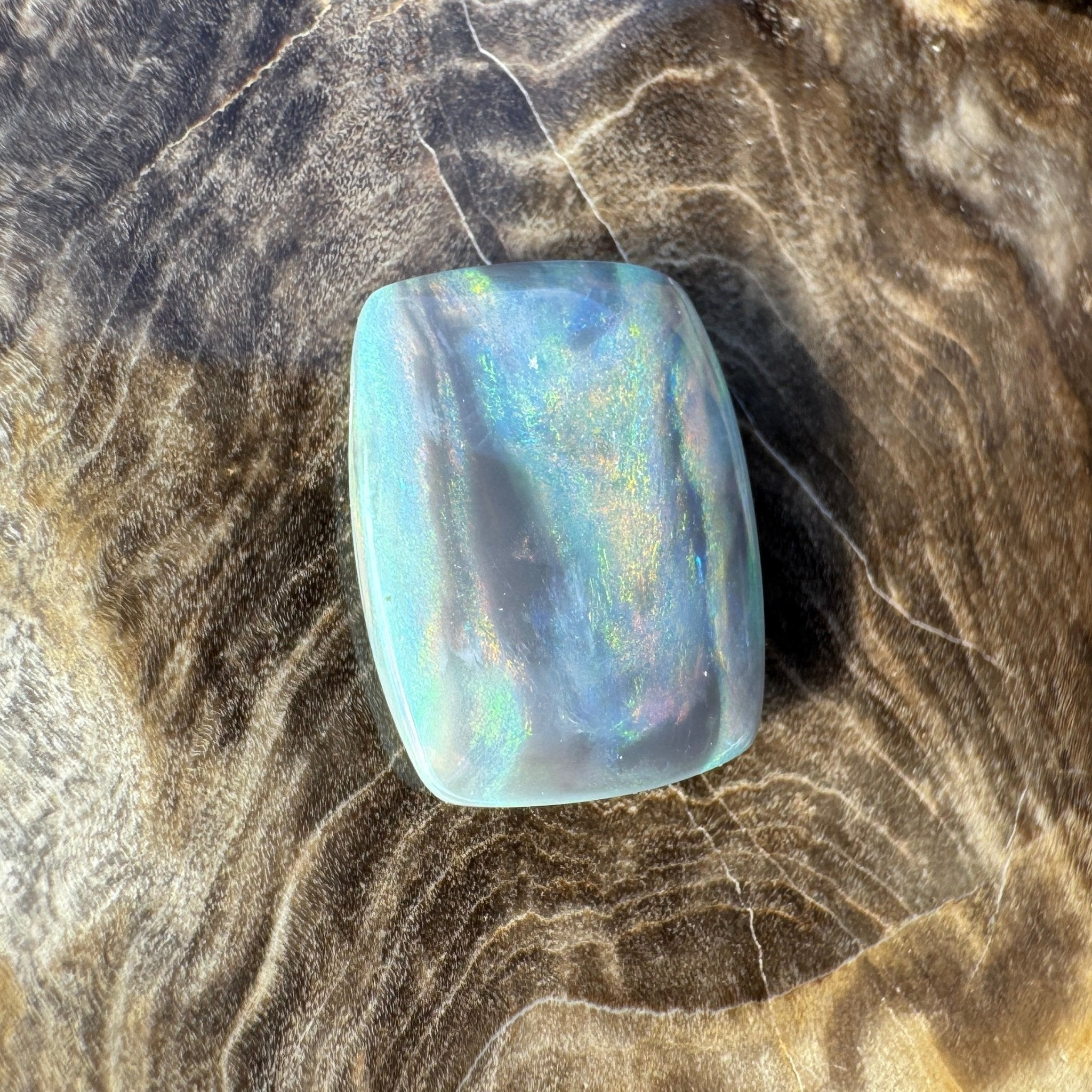 2.8ct Hand - cut Solid Lightning Ridge Semi Black Opal