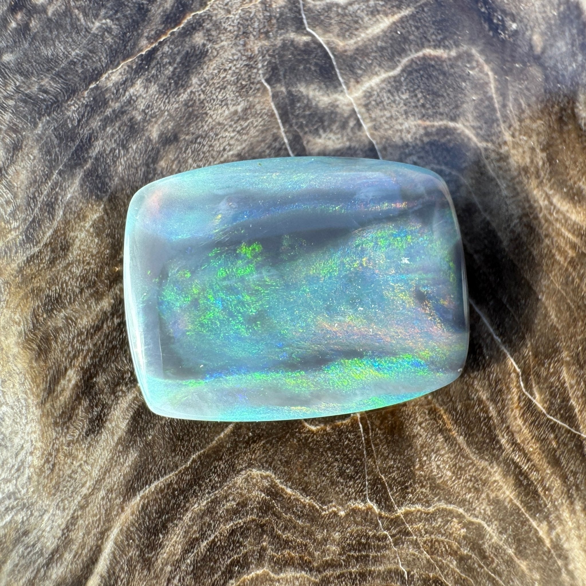 2.8ct Hand - cut Solid Lightning Ridge Semi Black Opal