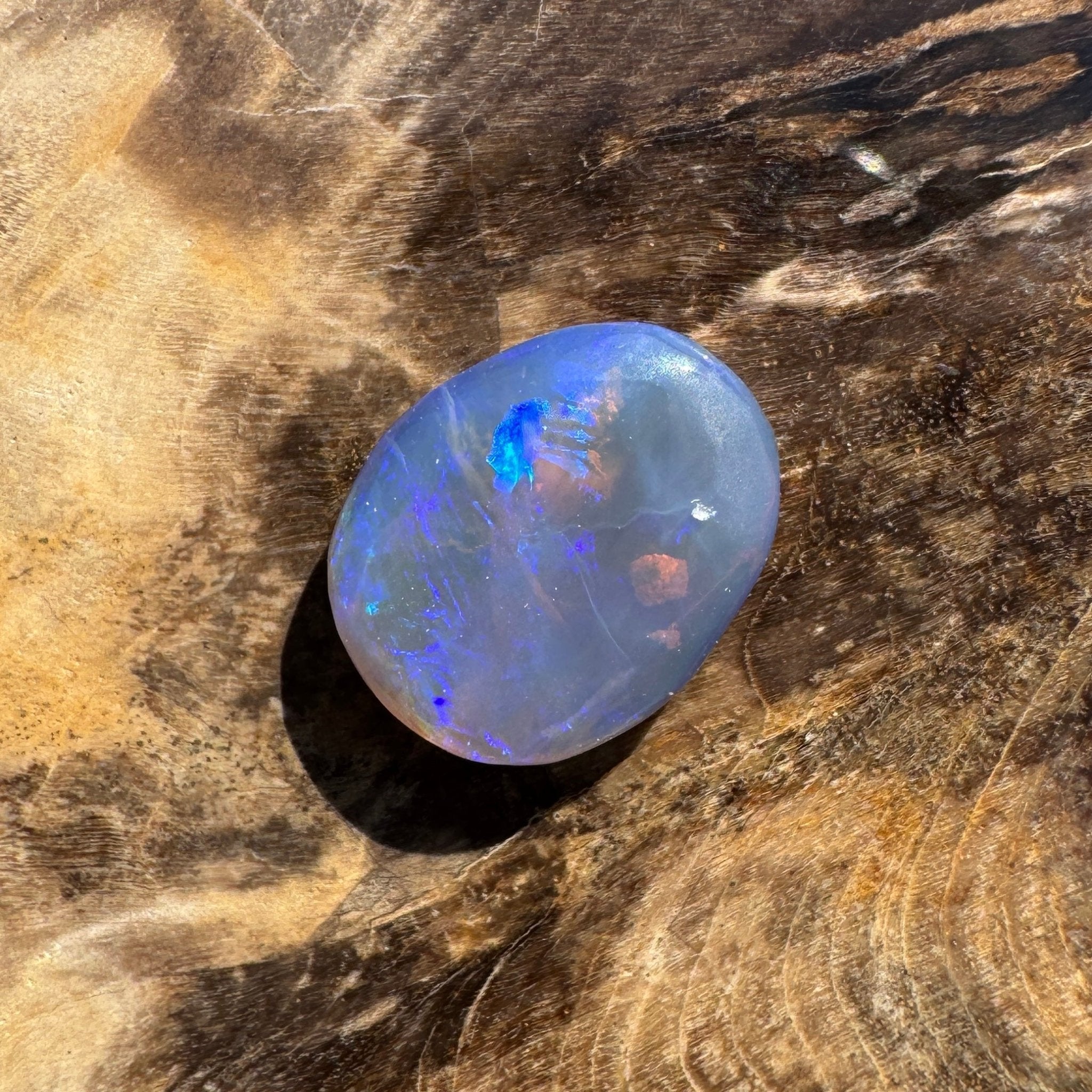 2.9ct Hand - cut Solid Lightning Ridge Semi Black Opal