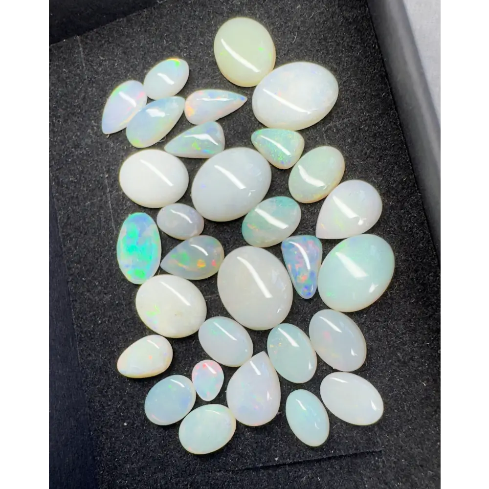 Collection of polished opals.