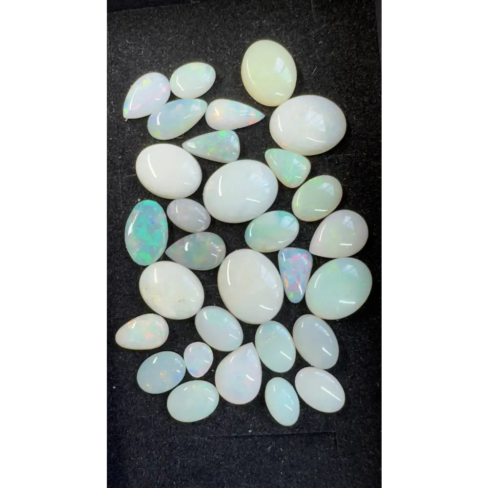Collection of opals.