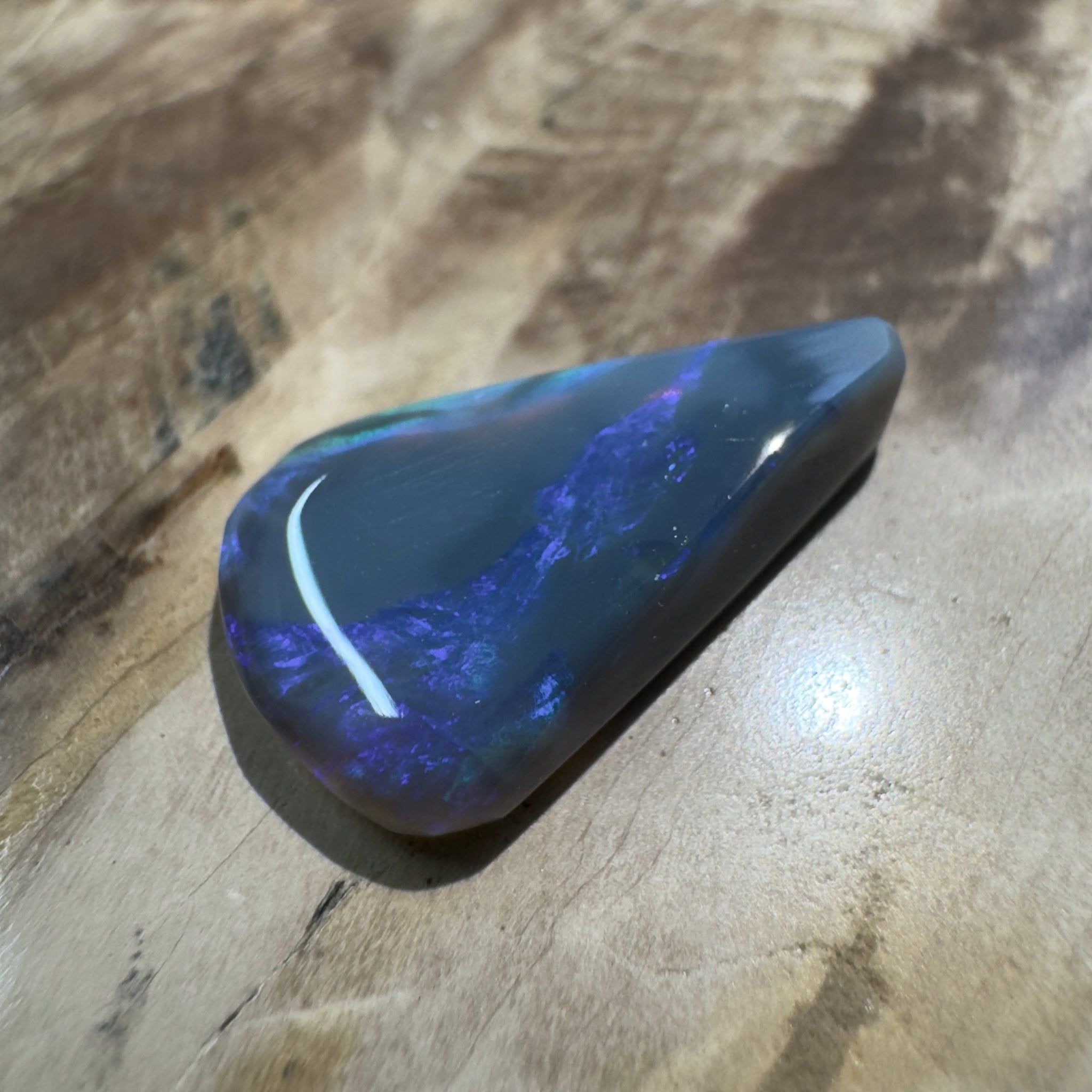 3.3ct Hand - cut Solid Lightning Ridge Semi Black Opal