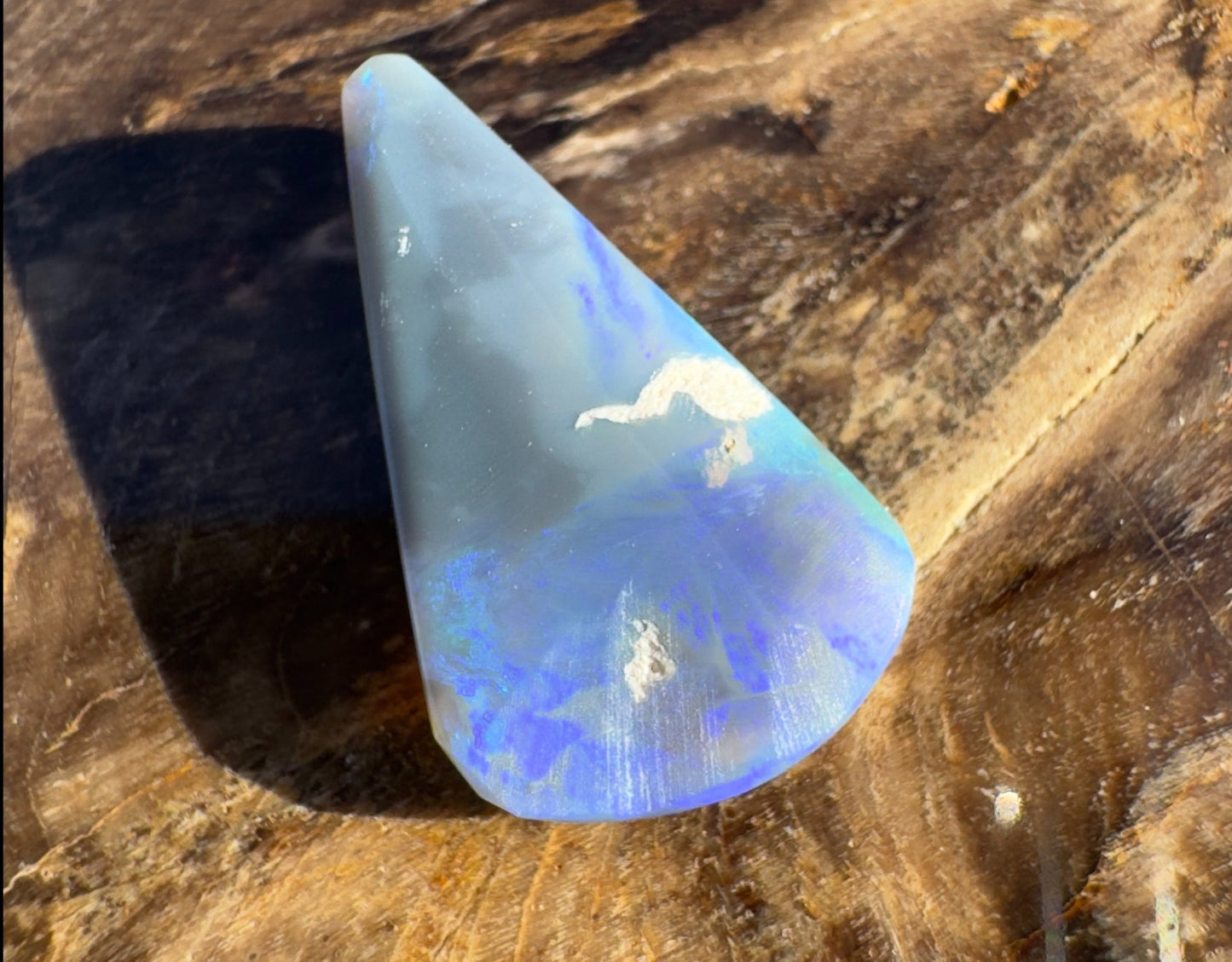3.3ct Hand - cut Solid Lightning Ridge Semi Black Opal