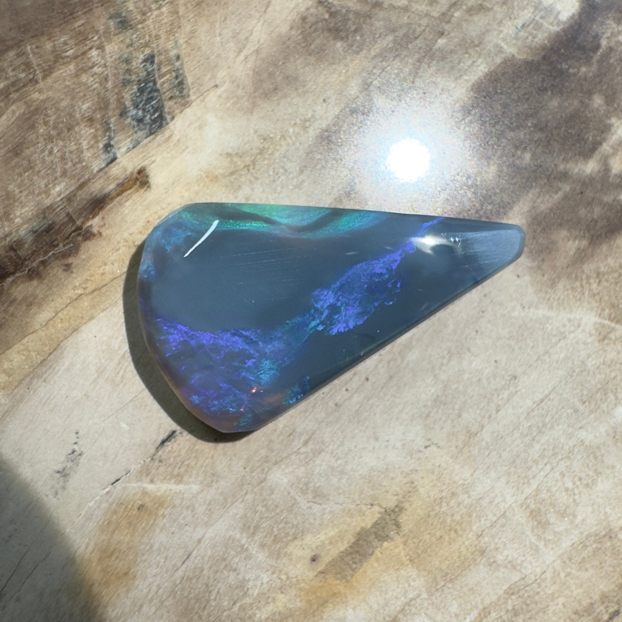 3.3ct Hand - cut Solid Lightning Ridge Semi Black Opal