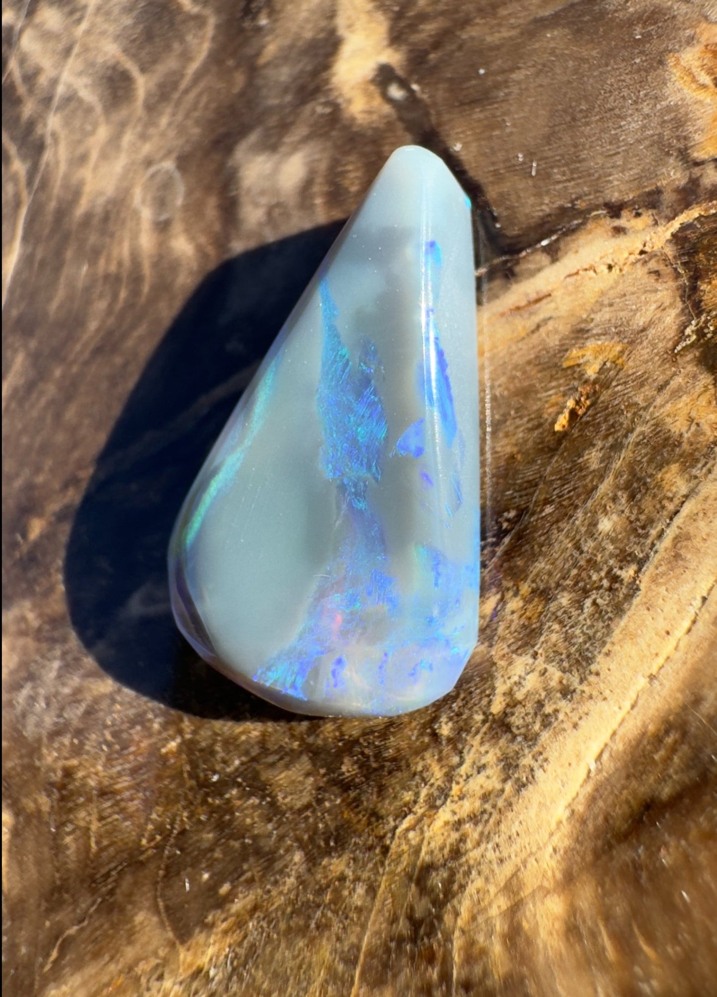 3.3ct Hand - cut Solid Lightning Ridge Semi Black Opal