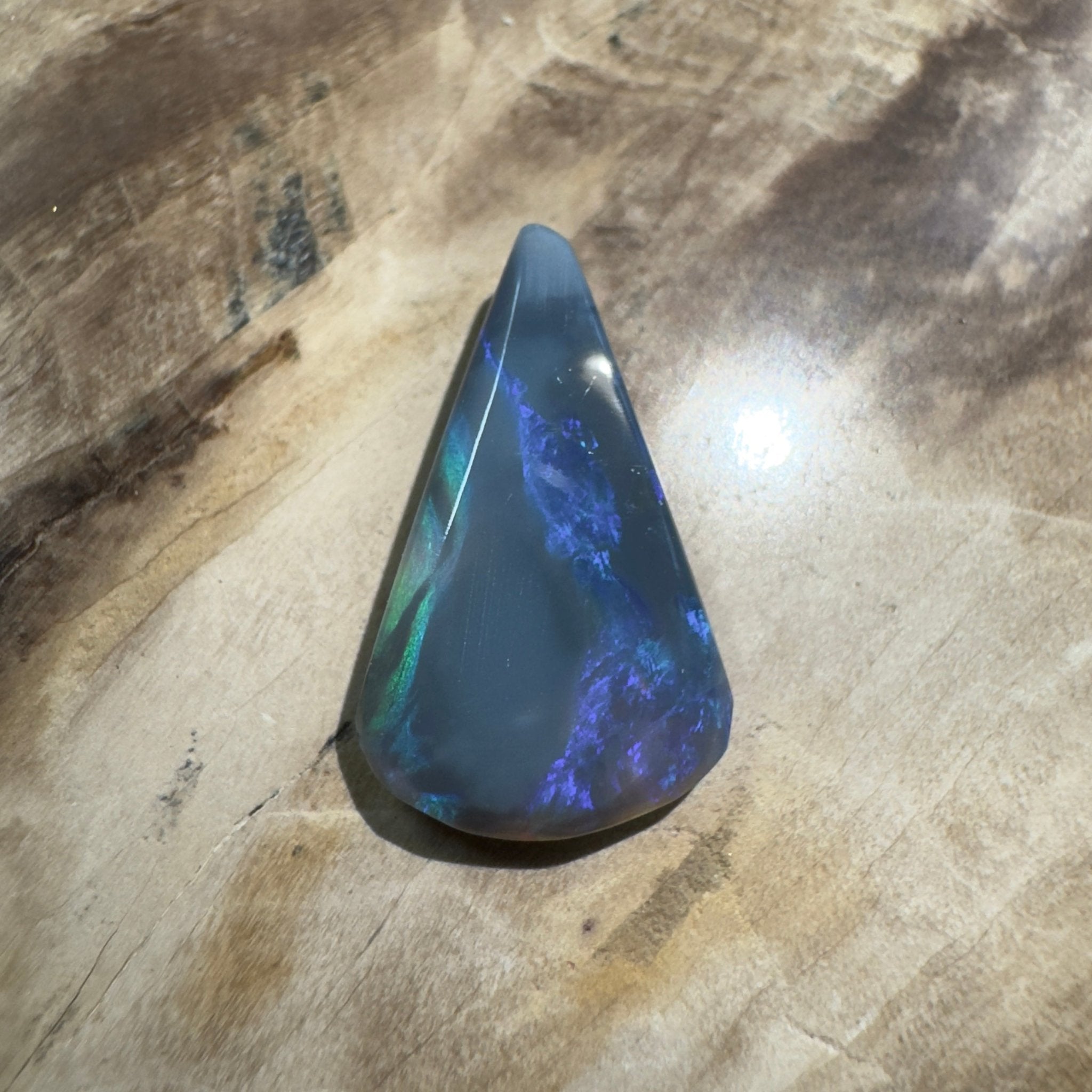 3.3ct Hand - cut Solid Lightning Ridge Semi Black Opal