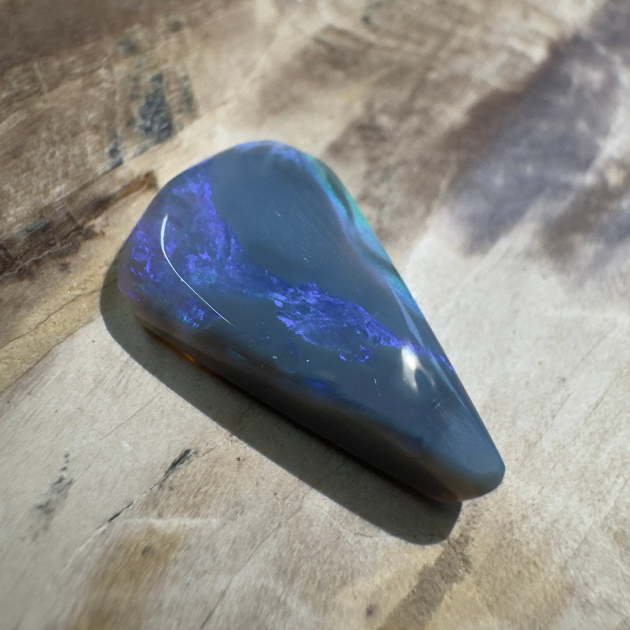 3.3ct Hand - cut Solid Lightning Ridge Semi Black Opal