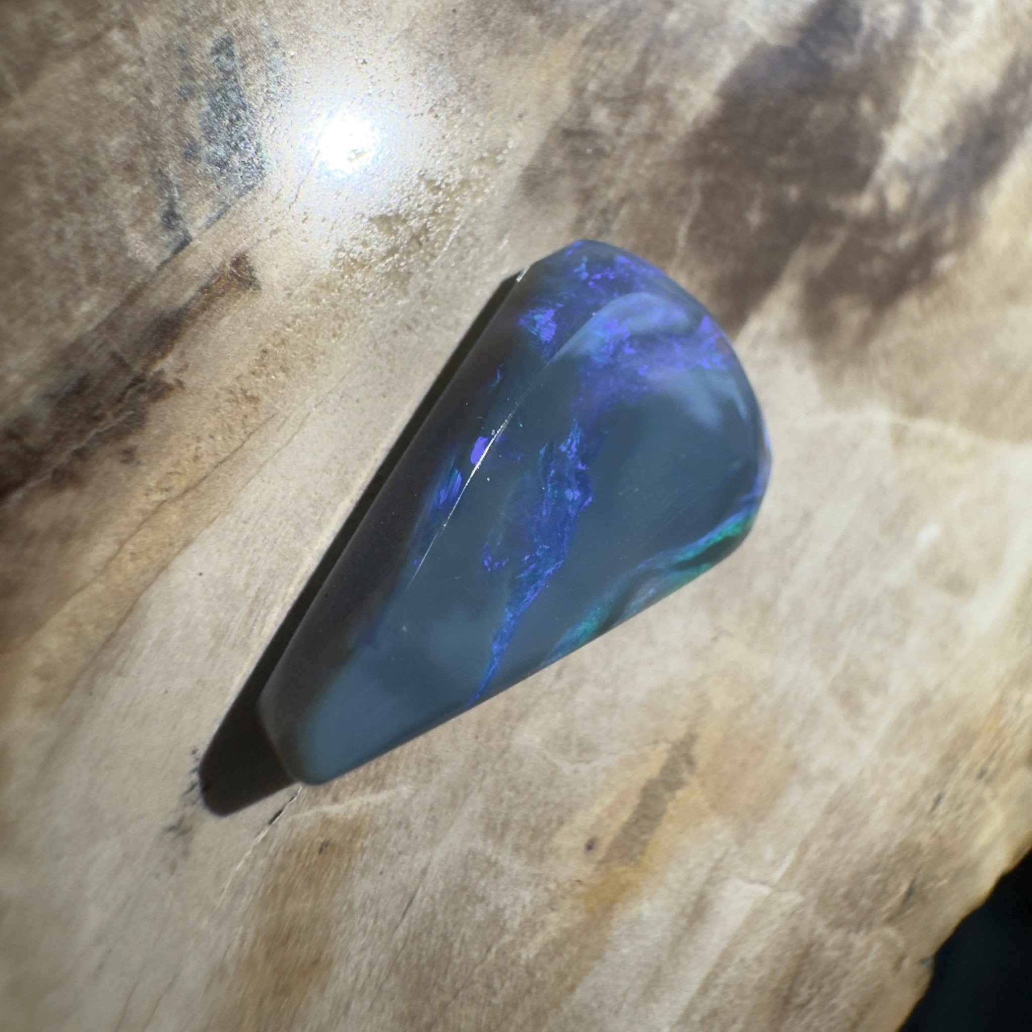 3.3ct Hand - cut Solid Lightning Ridge Semi Black Opal